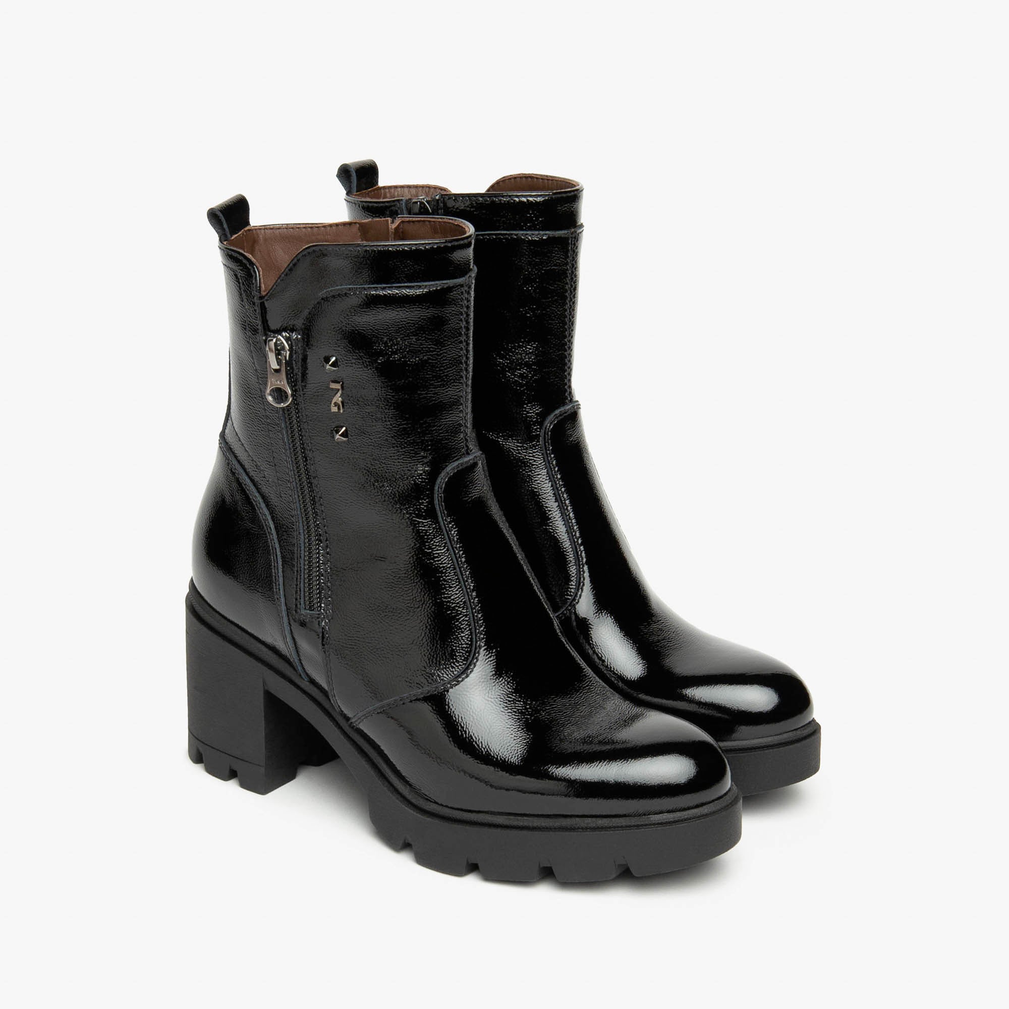 NAPLAK_TR_CARPEGNA_7768_NER_I514885D_100_Image_2