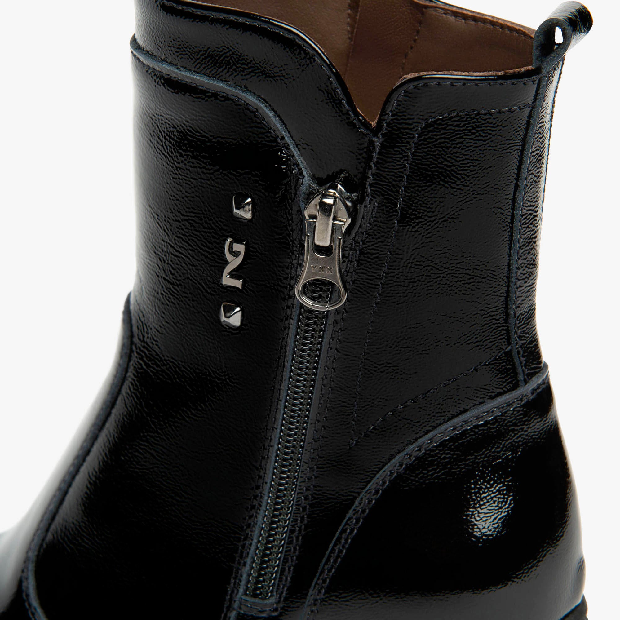 NAPLAK_TR_CARPEGNA_7768_NER_I514885D_100_Image_3