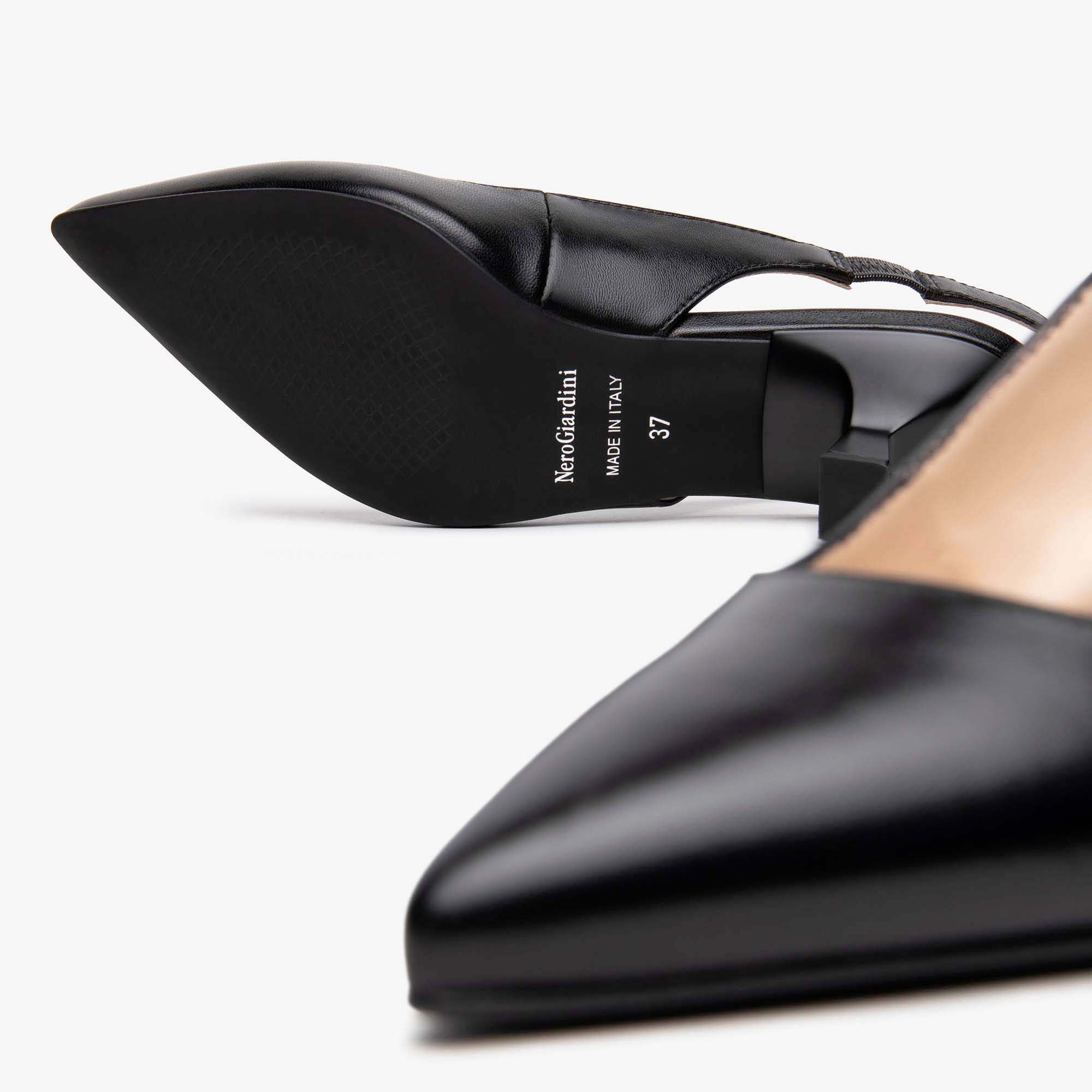 NAPPA_PANDORA_NERO_TPU_CLETO_NERO_E512250DE_100_Image_5