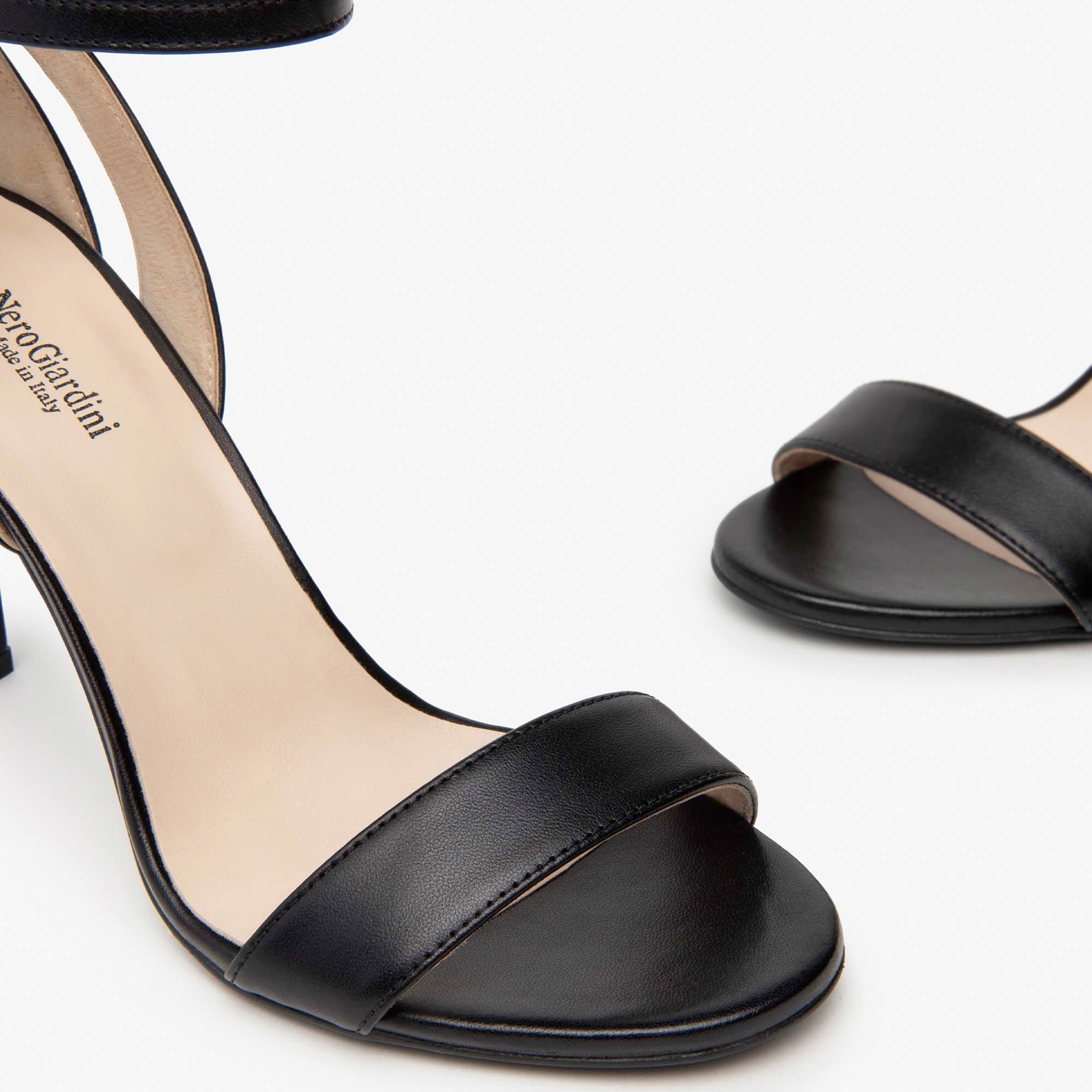 NAPPA_PANDORA_NERO_TPU_EGIZIA_NER_E410111DE_100_Image_3