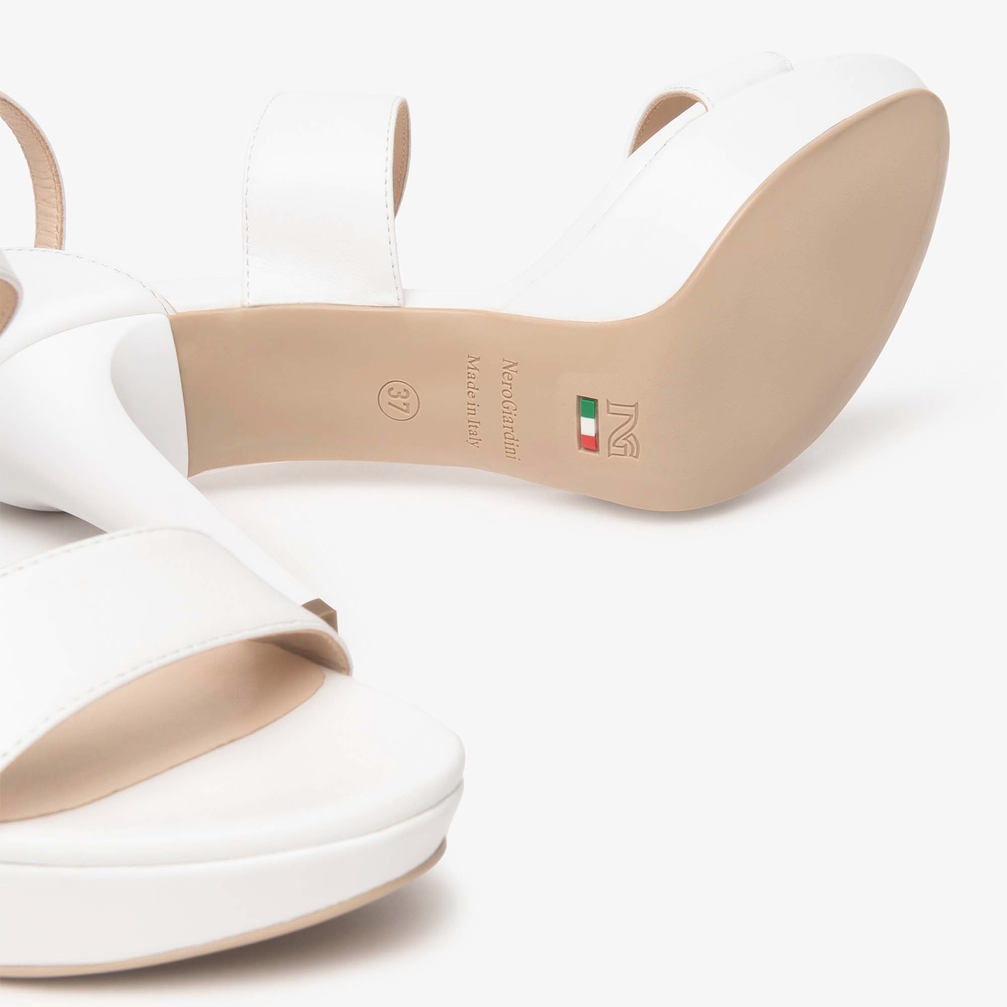 NAPPA_PANDORA_TPU_CASERTA_DAMA_NAT_POLI6963_PLATO_E307231DE_707_Image_5