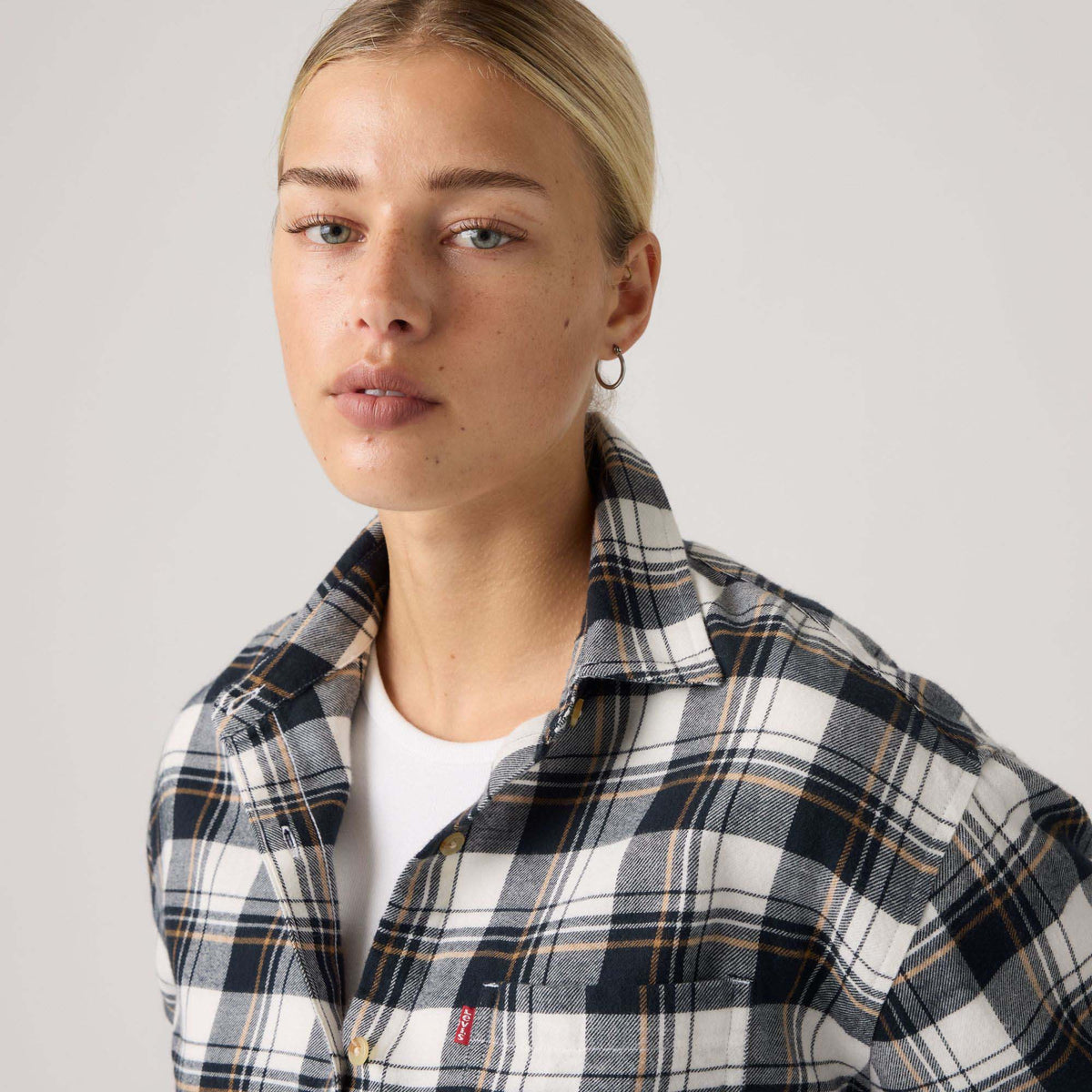 NASH_FLANNEL_SHIRT_CARO_PLAID_ANTHRACITE_0085H_0012_Image_4