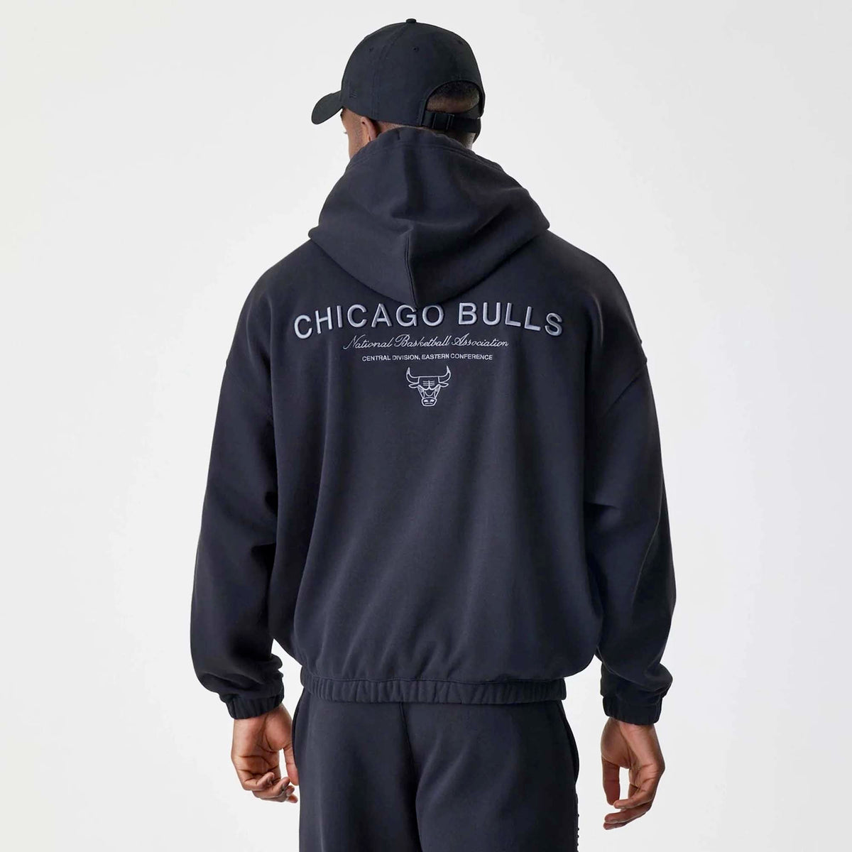 NBA_LINEAR_FZ_HOODIE_CHIBUL_BLK_60758752_001_Image_2