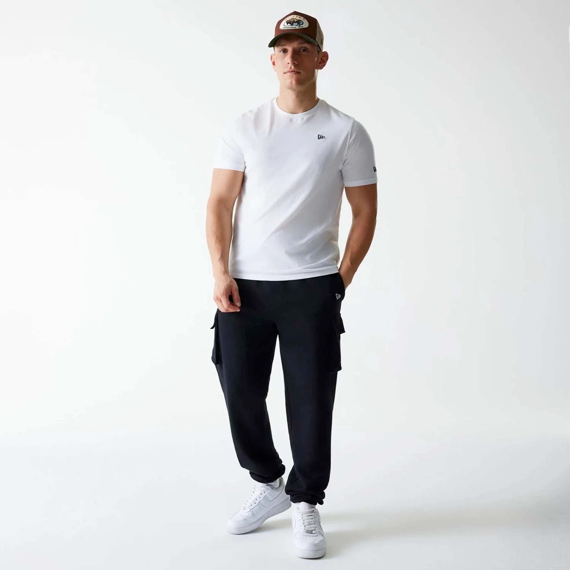 NE_CARGO_JOGGER_NEWERA_BLK_60684474_001_Image_5