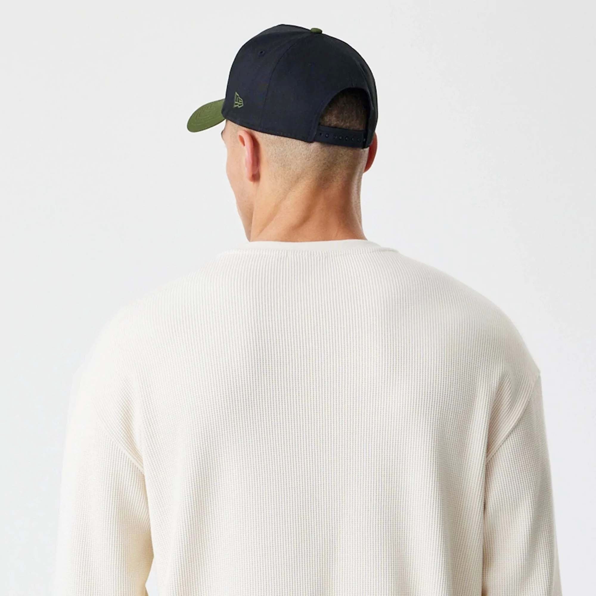 NE_LS_WAFFLE_TEE_NEWERA_LTC_60758783_270_Image_4