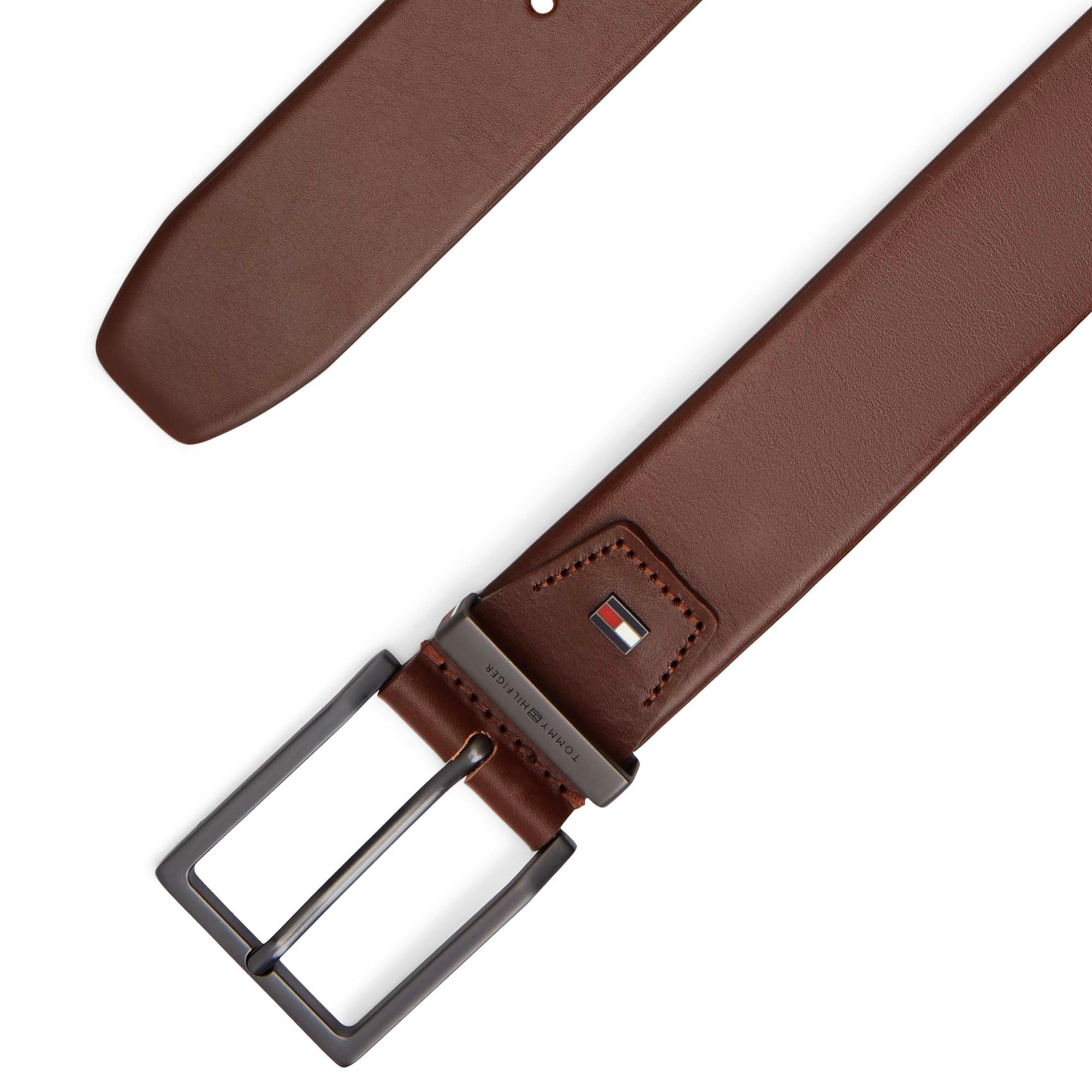 OLIVER_SEASONAL_40_AM0AM13943_GB6_Image_3