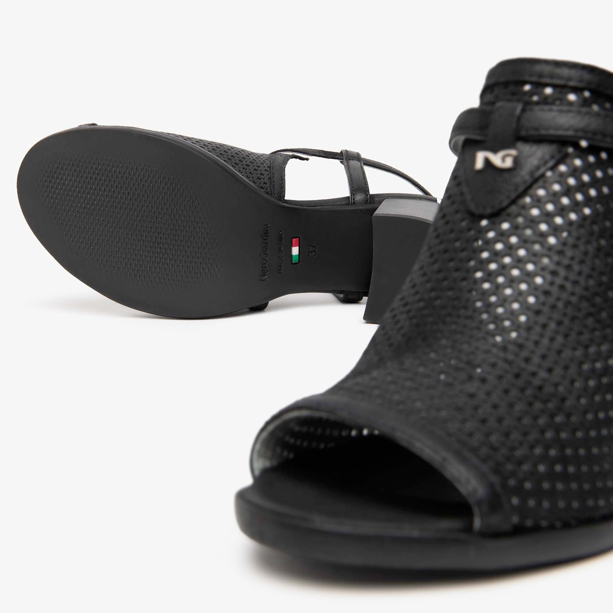 OSAKA_OSAKA_TR_GROTTE_926_E615840D_100_Image_4