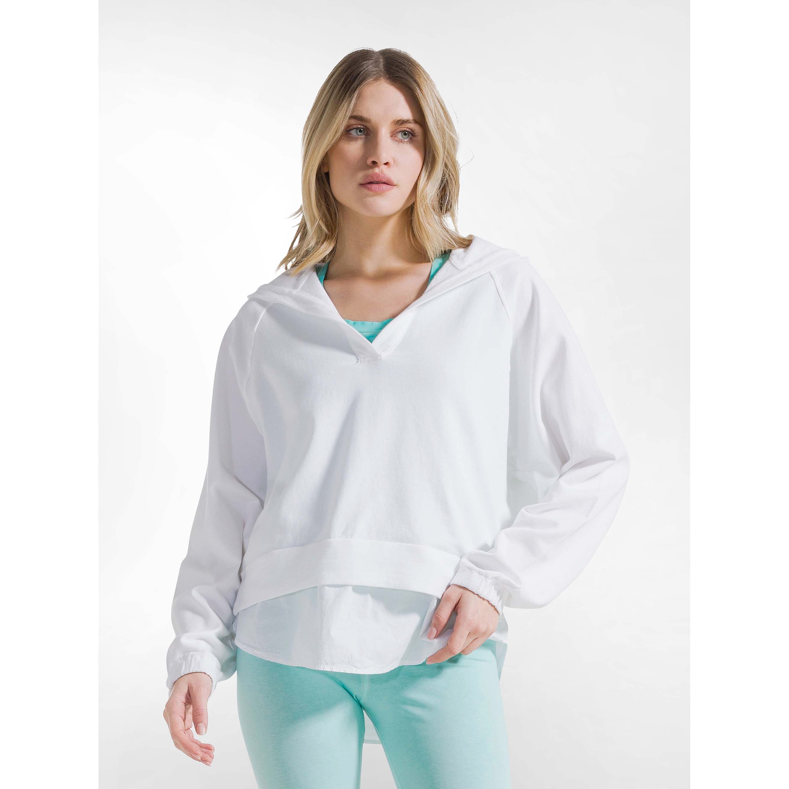 PARACHUTE_TRIM_HOODIE_D42714_10001_Image_3