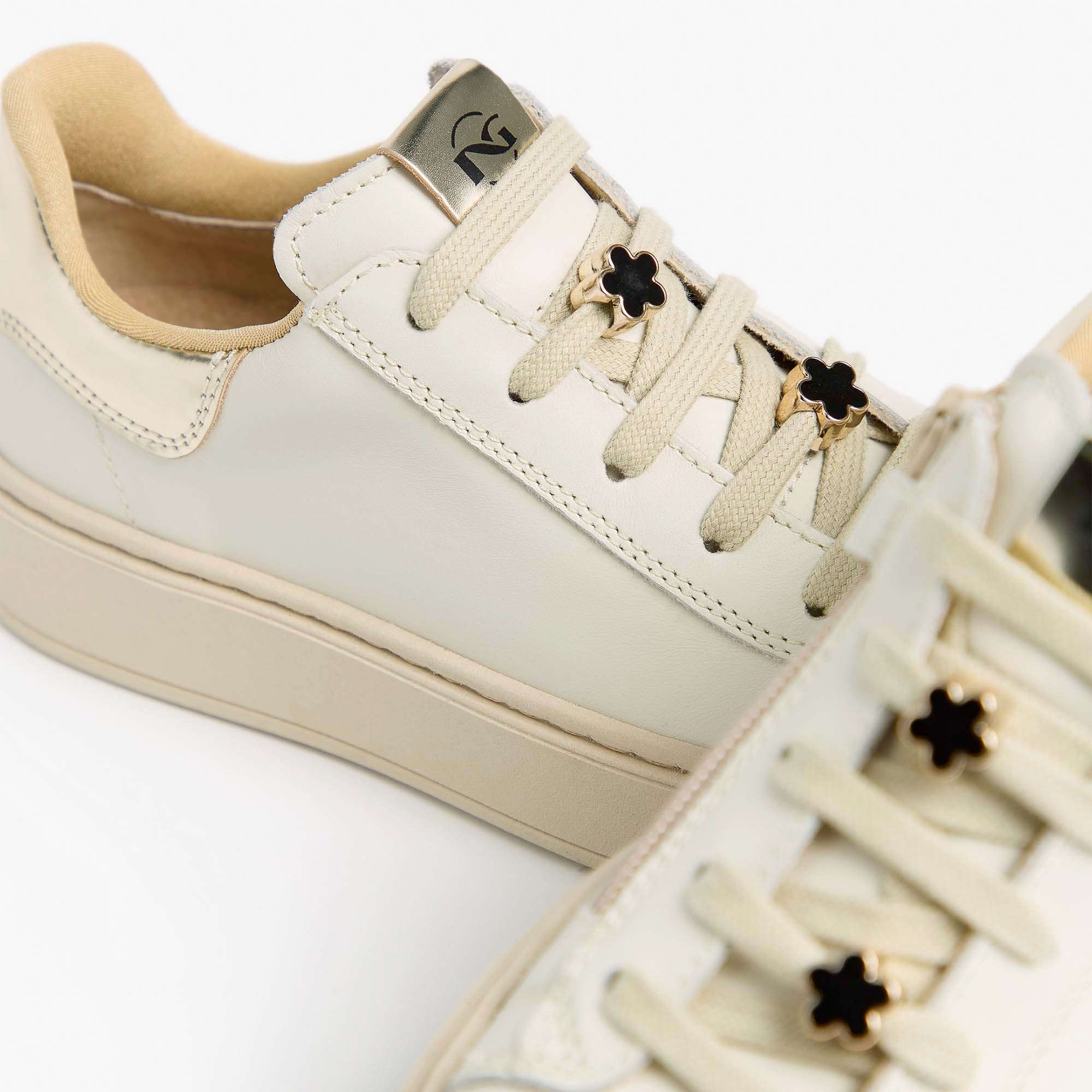 PERSEO_TBRILL_PLATINO_6074_TR_DELIA_KIABI_GESSO_I533400F_713_Image_4