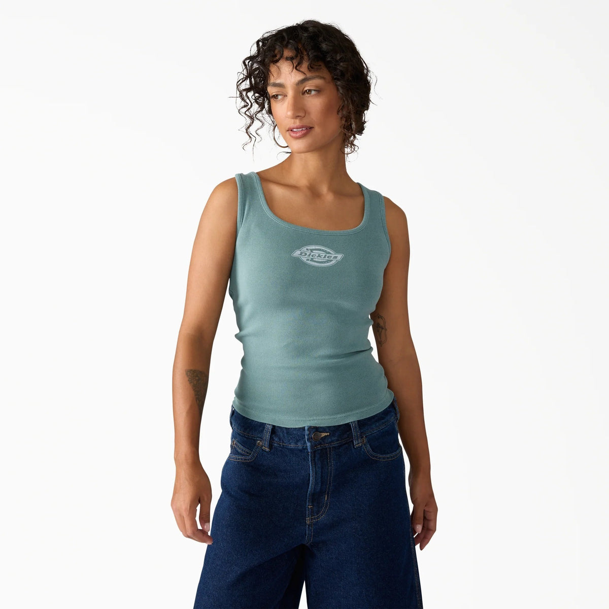 PLAINVILLE_TANK_TEE_W_DK0A88GM_L37_Image_2