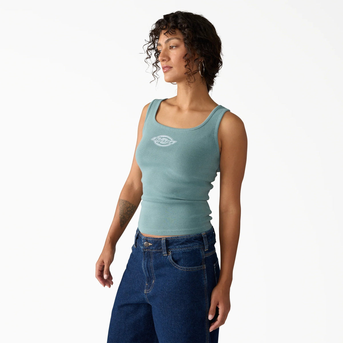PLAINVILLE_TANK_TEE_W_DK0A88GM_L37_Image_3