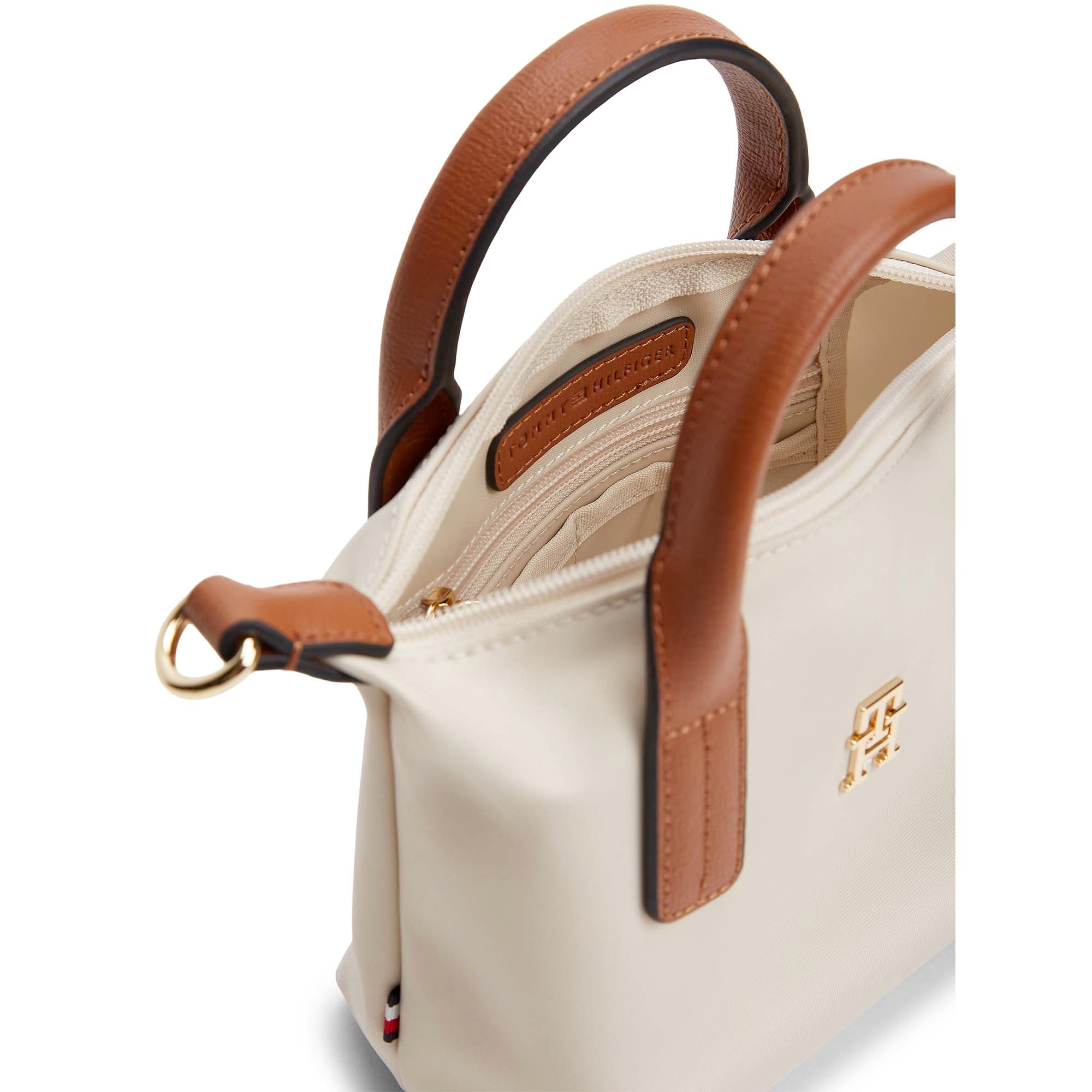 POPETTE_MICRO_TOTE_AW0AW18368_AEO_Image_4