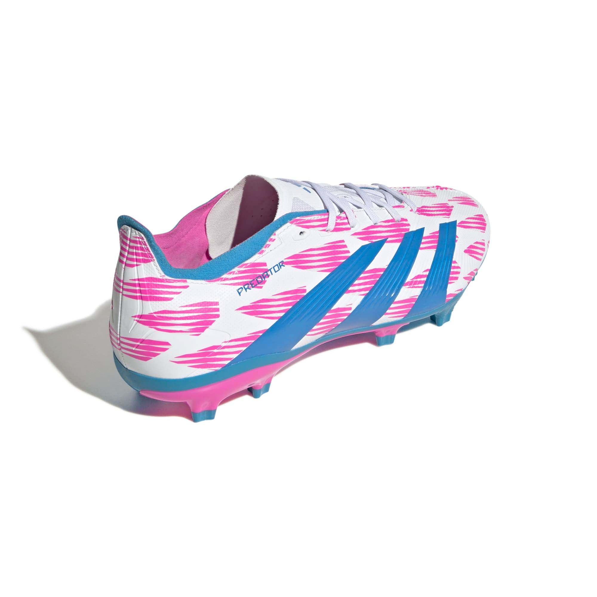 PREDATOR_LEAGUE_FG_IG6262_FTWWHTS_Image_4