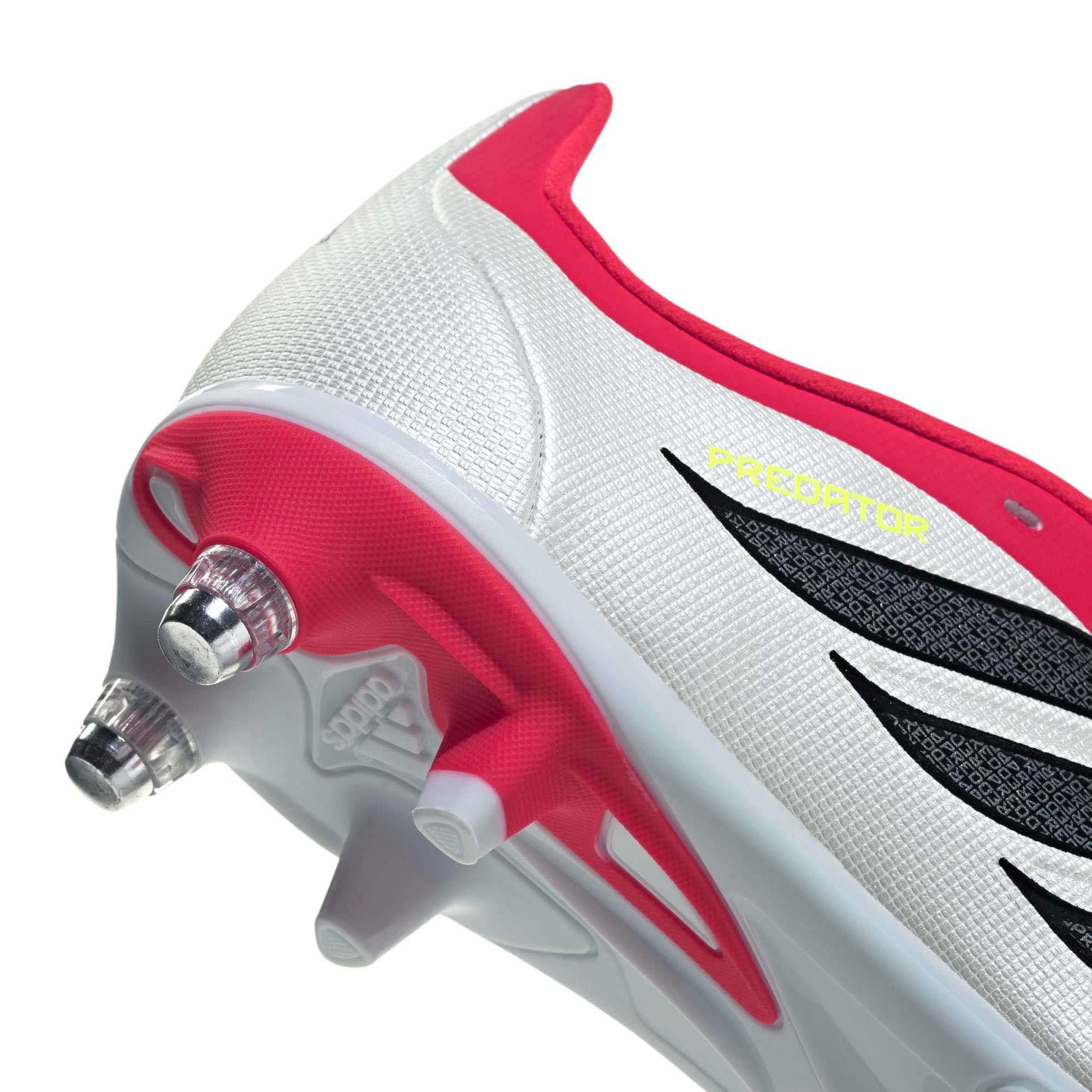 PREDATOR_LEAGUE_FT_JR7892_LUCREDC_Image_7