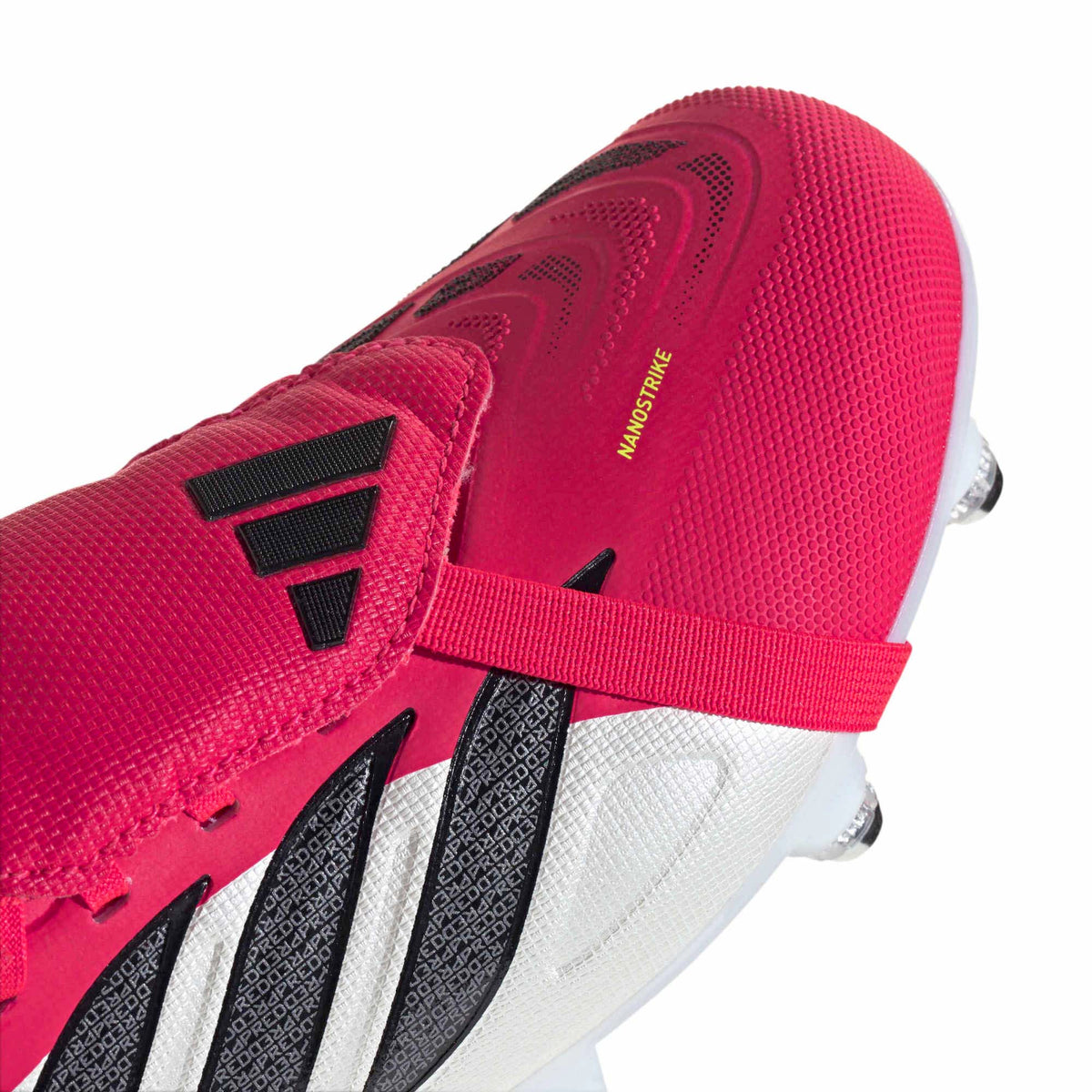 PREDATOR_LEAGUE_FT_JR7892_LUCREDC_Image_8