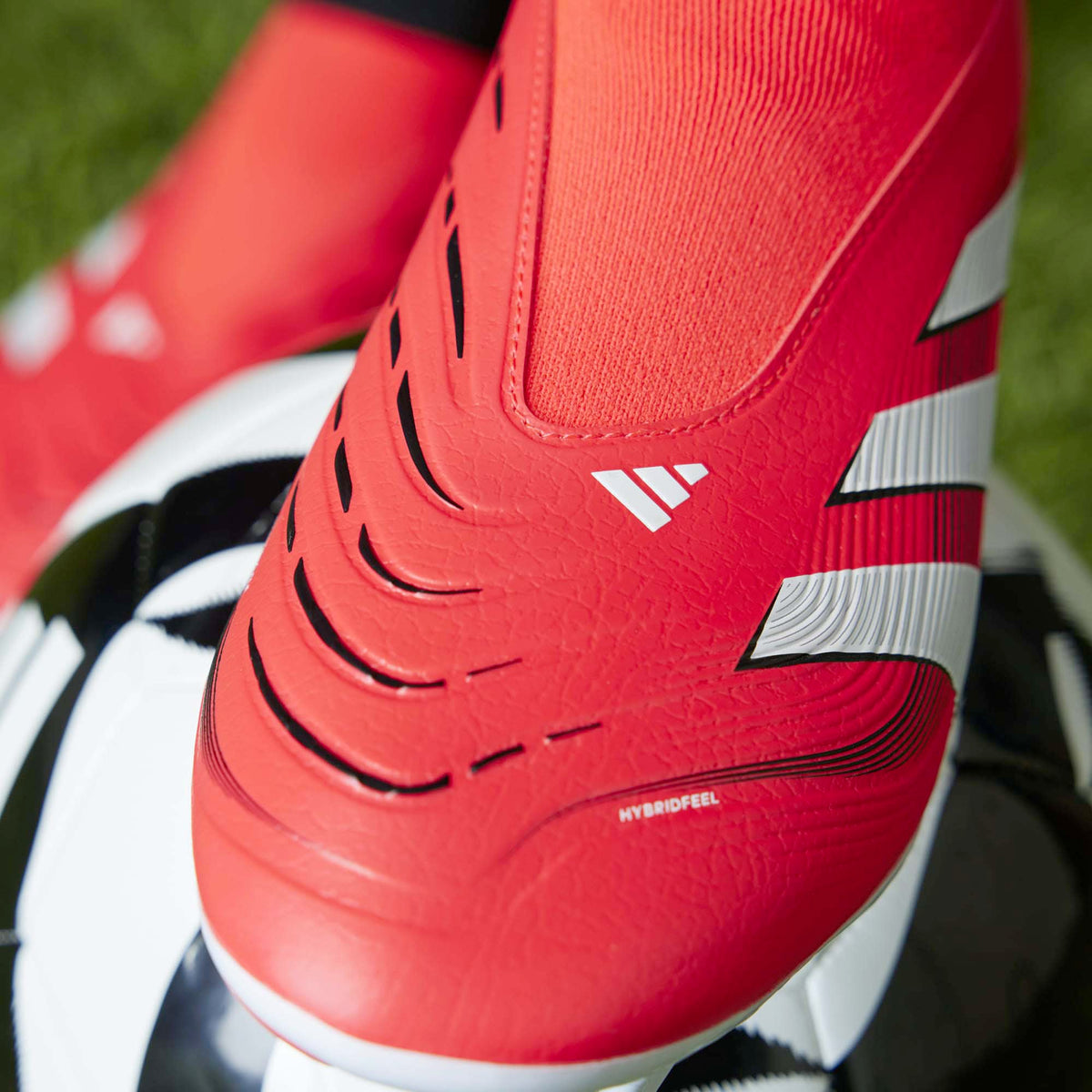 PREDATOR_LEAGUE_LL_ID3859_LUCREDF_Image_6