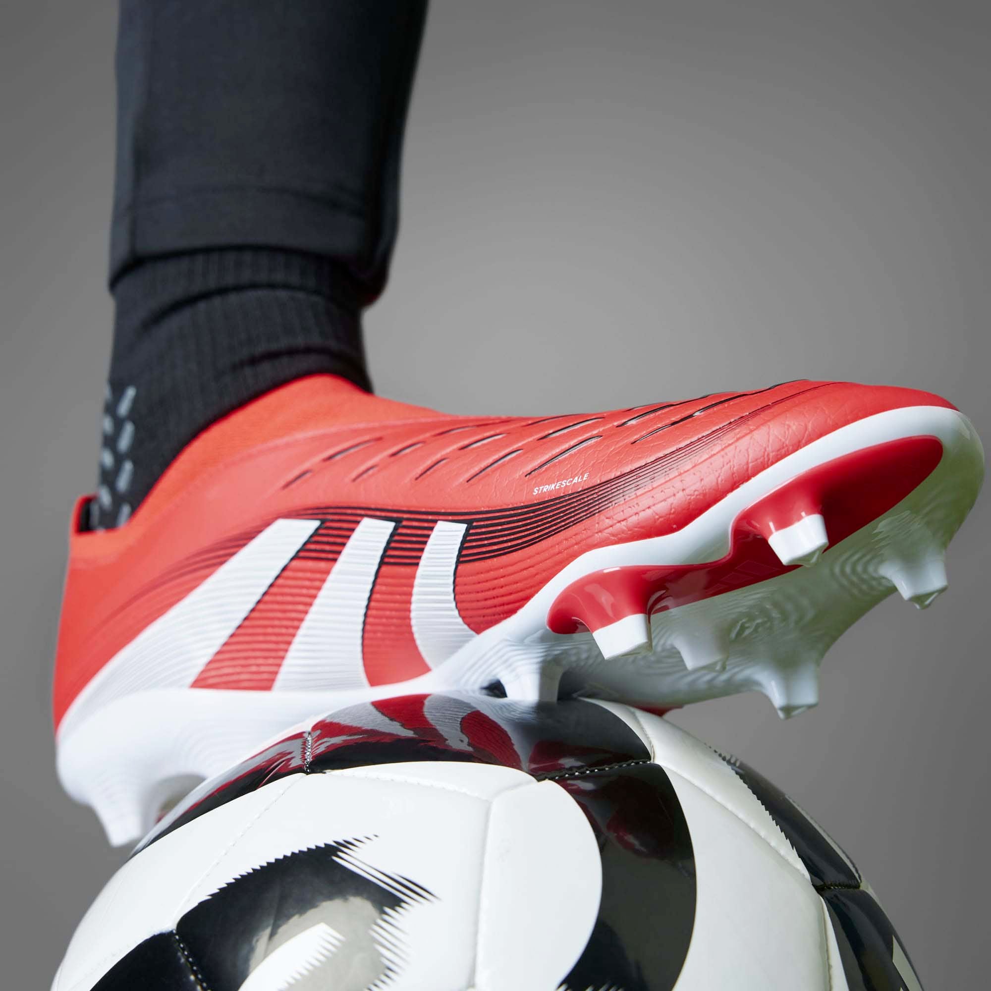 PREDATOR_LEAGUE_LL_ID3859_LUCREDF_Image_7