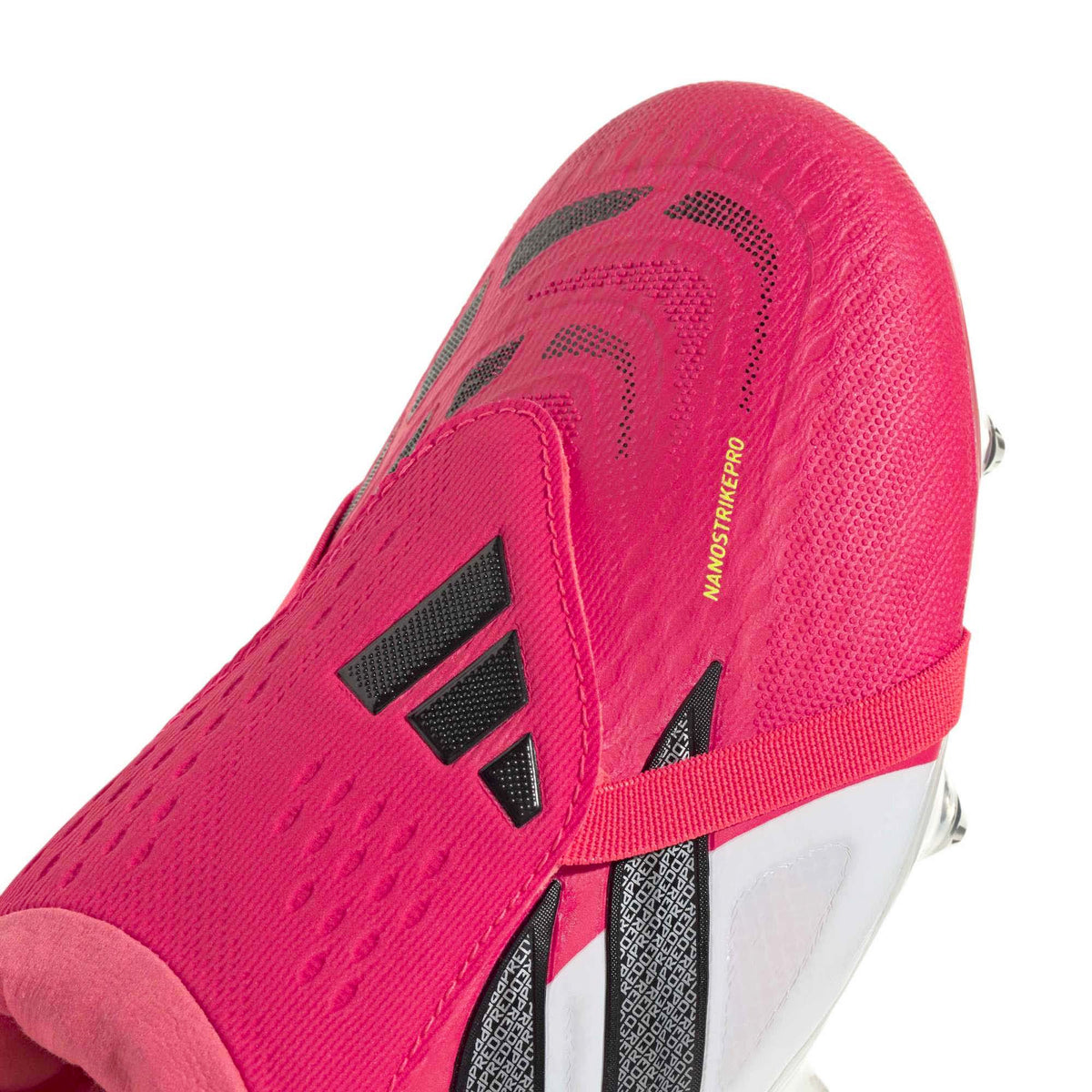 PREDATOR_PRO_FT_SG_JS0956_LUCREDC_Image_7