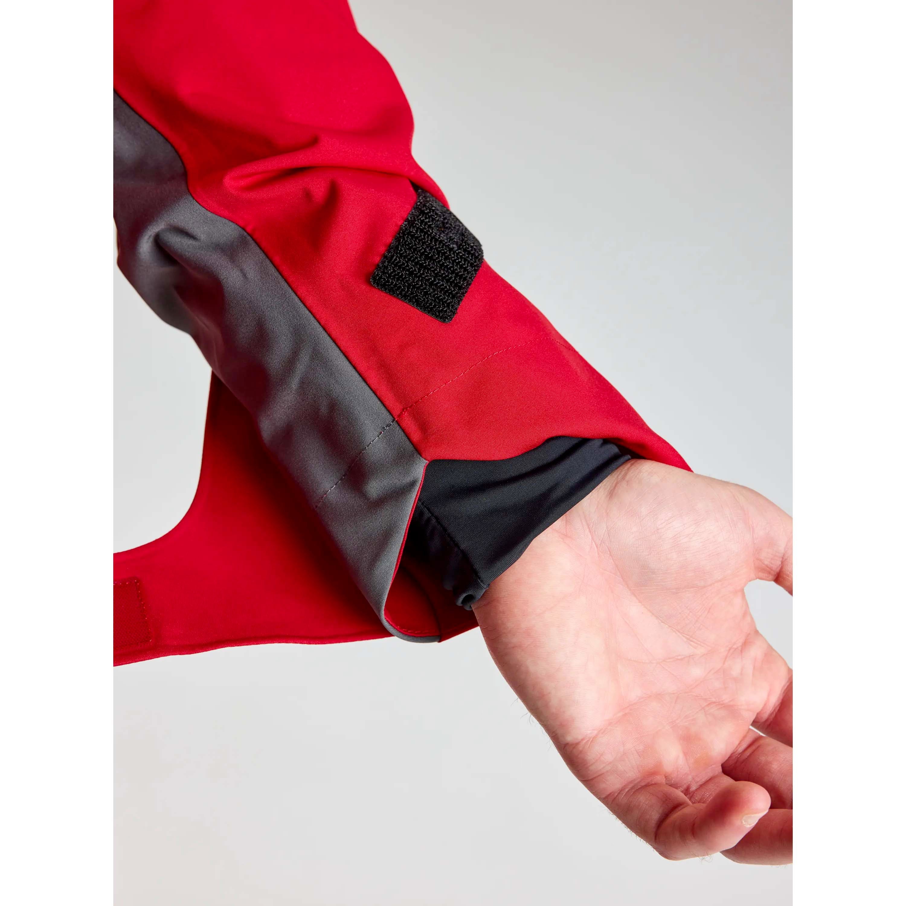 PRO_COASTAL_JKT_A170001S00_W17_Image_8