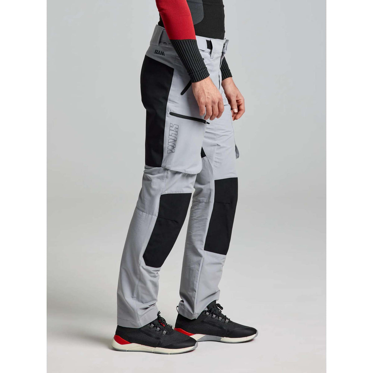 PRO_TECH_PANT_A104008S00_W05_Image_3