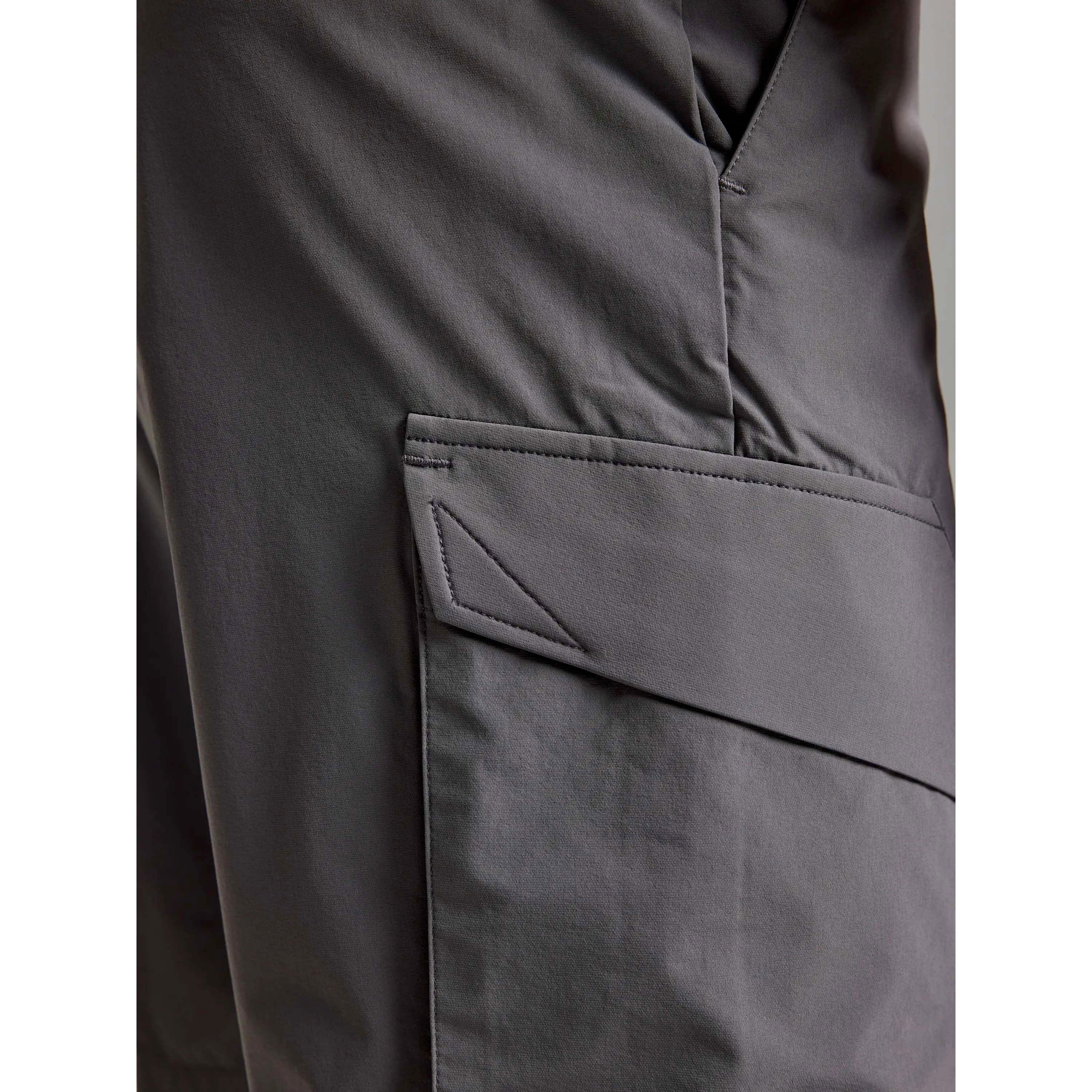 QD_CARGO_SHORT_A140008S00_W14_Image_7