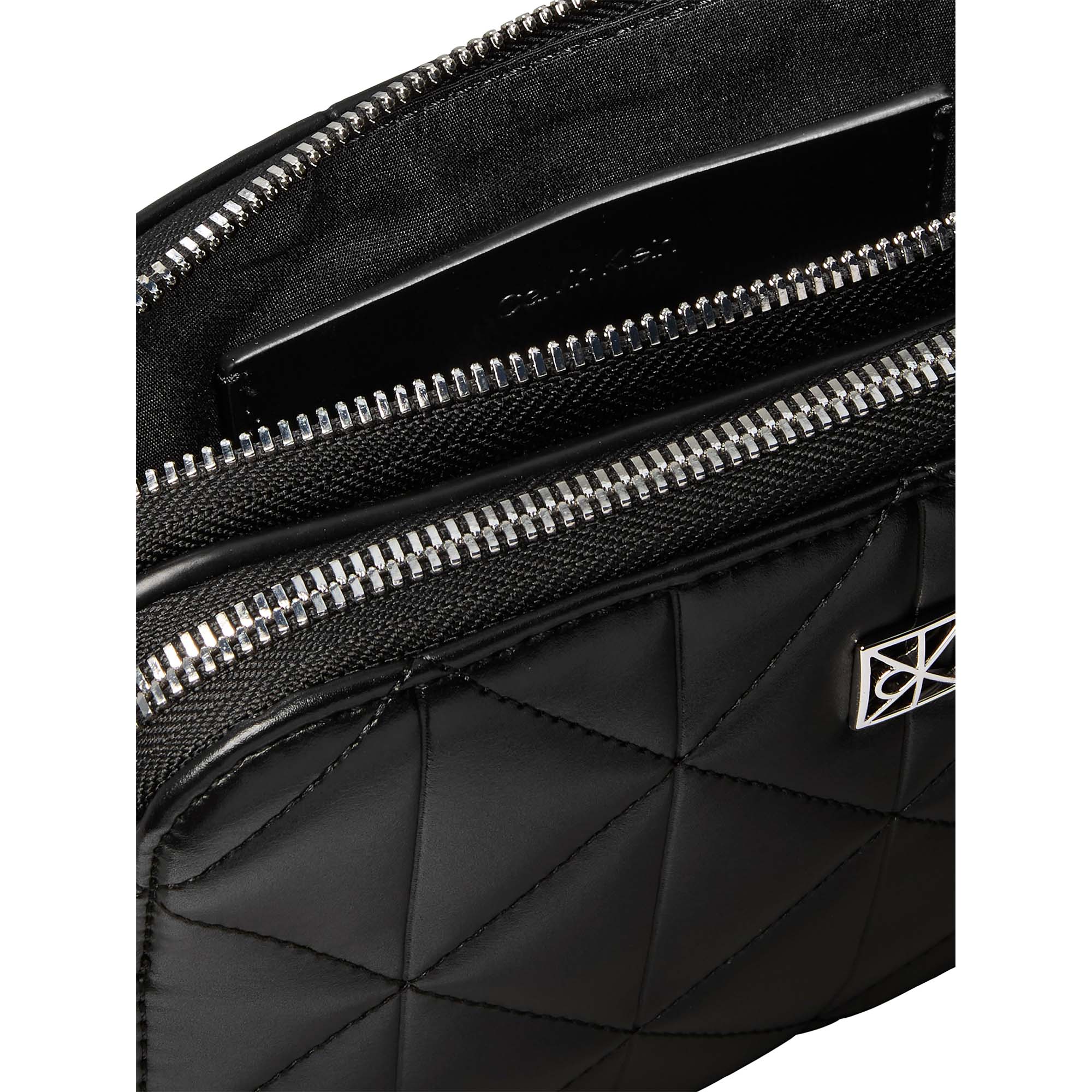 QUILTED_DOUBLE_ZIP_CAMERA_BAG_LV04F3328G_UB1_Image_3