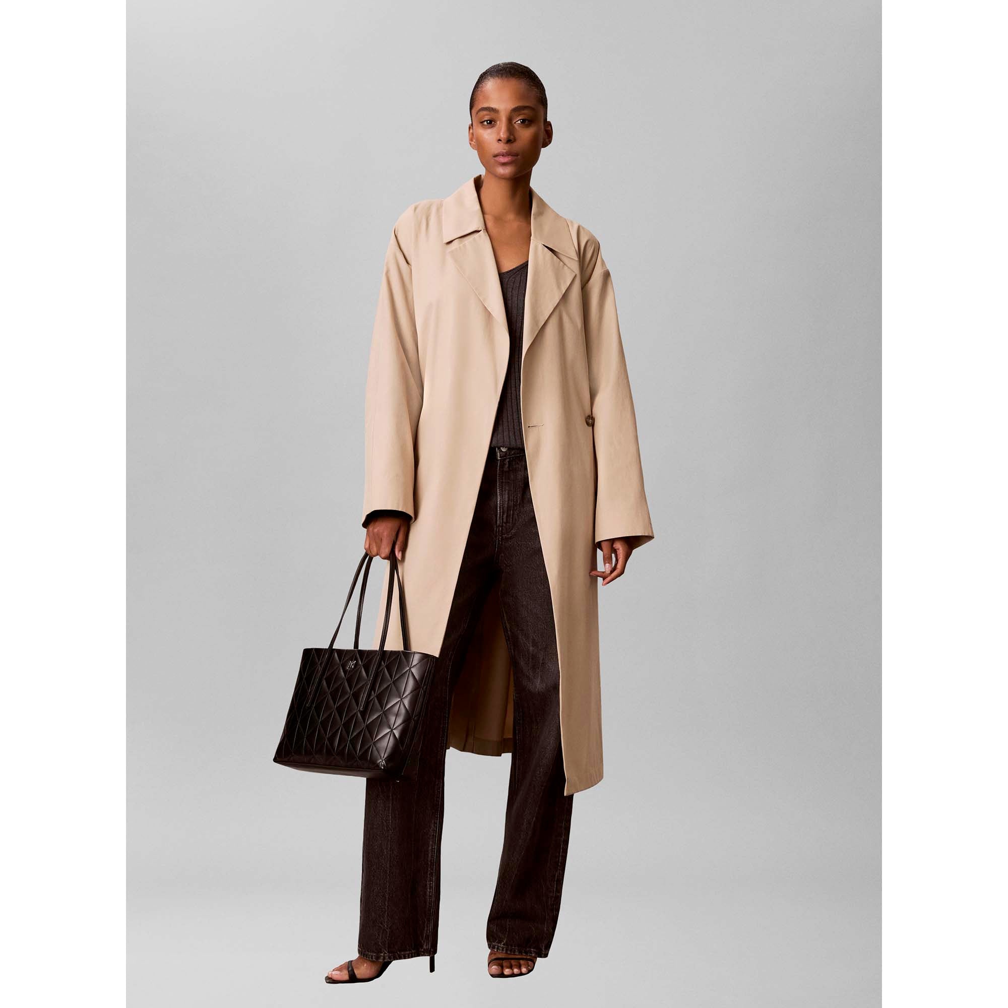 QUILTED_SMALL_TOTE_LV04F3325G_UB1_Image_4