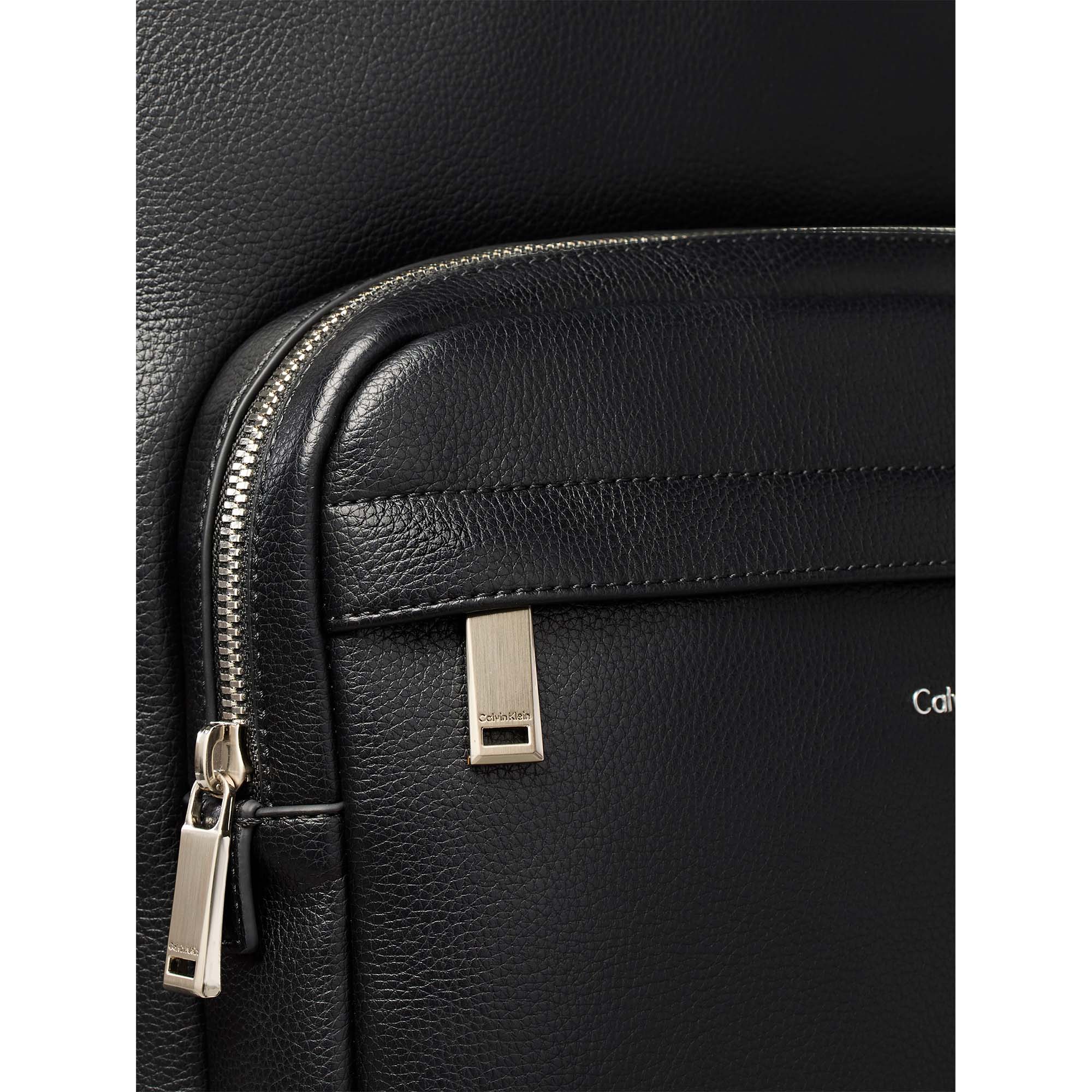 RAISED_ROUND_BACKPACK_LV04D3155G_UB1_Image_4