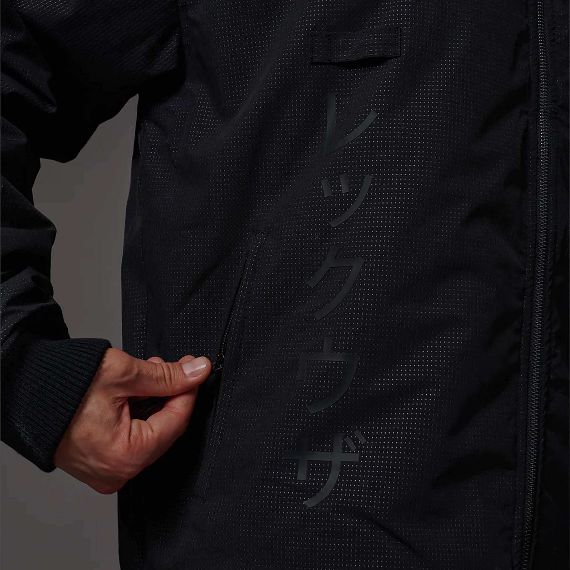 RAYQUAZA_PATTERN_BOMBER_JK1048JO_01_Image_6