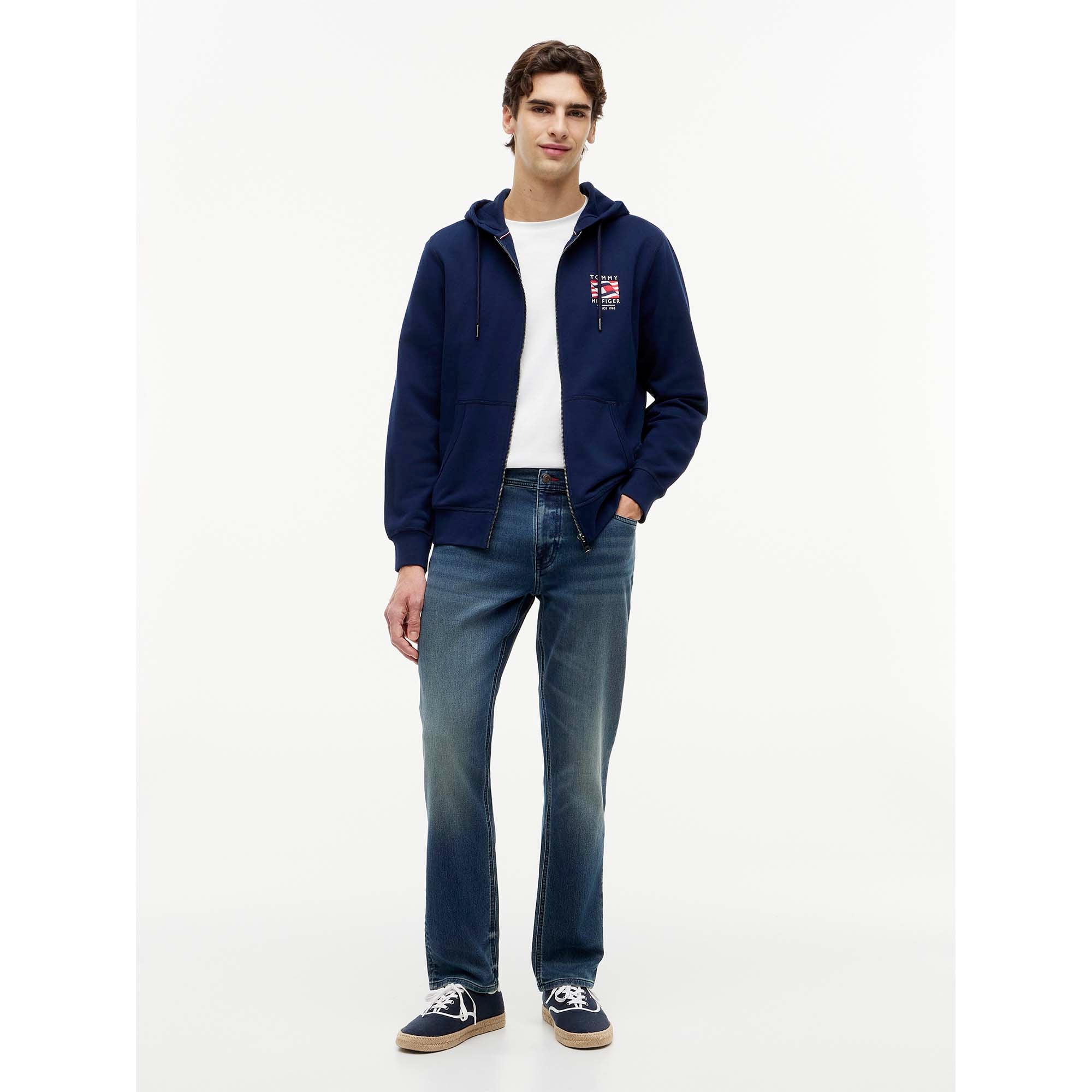 RWB_BOX_FLAG_TR_FULL_MW0MW43382_DCC_Image_5