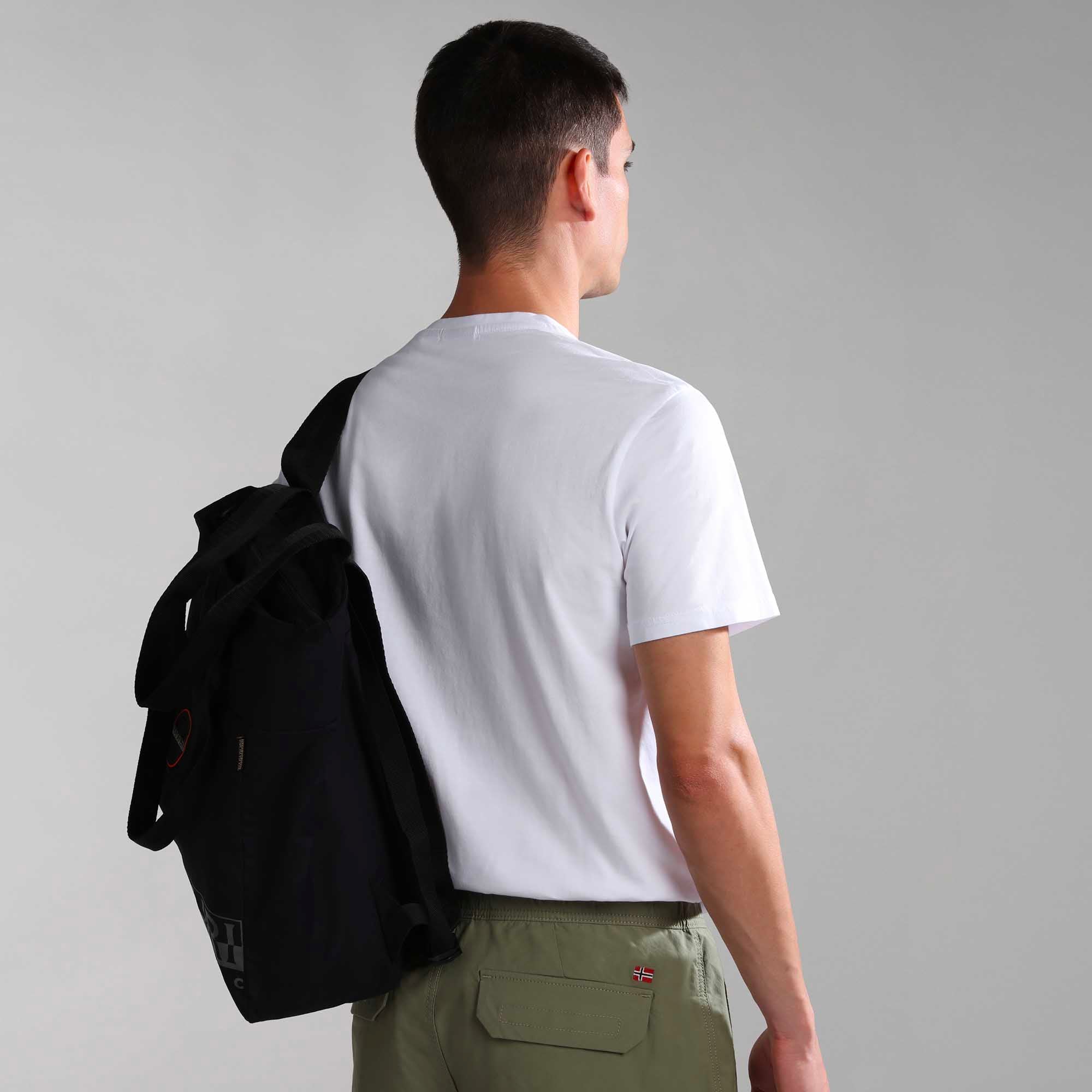 SALIS_SS_SUM_NP0A4H8D0021_BRIGHTWH_Image_3