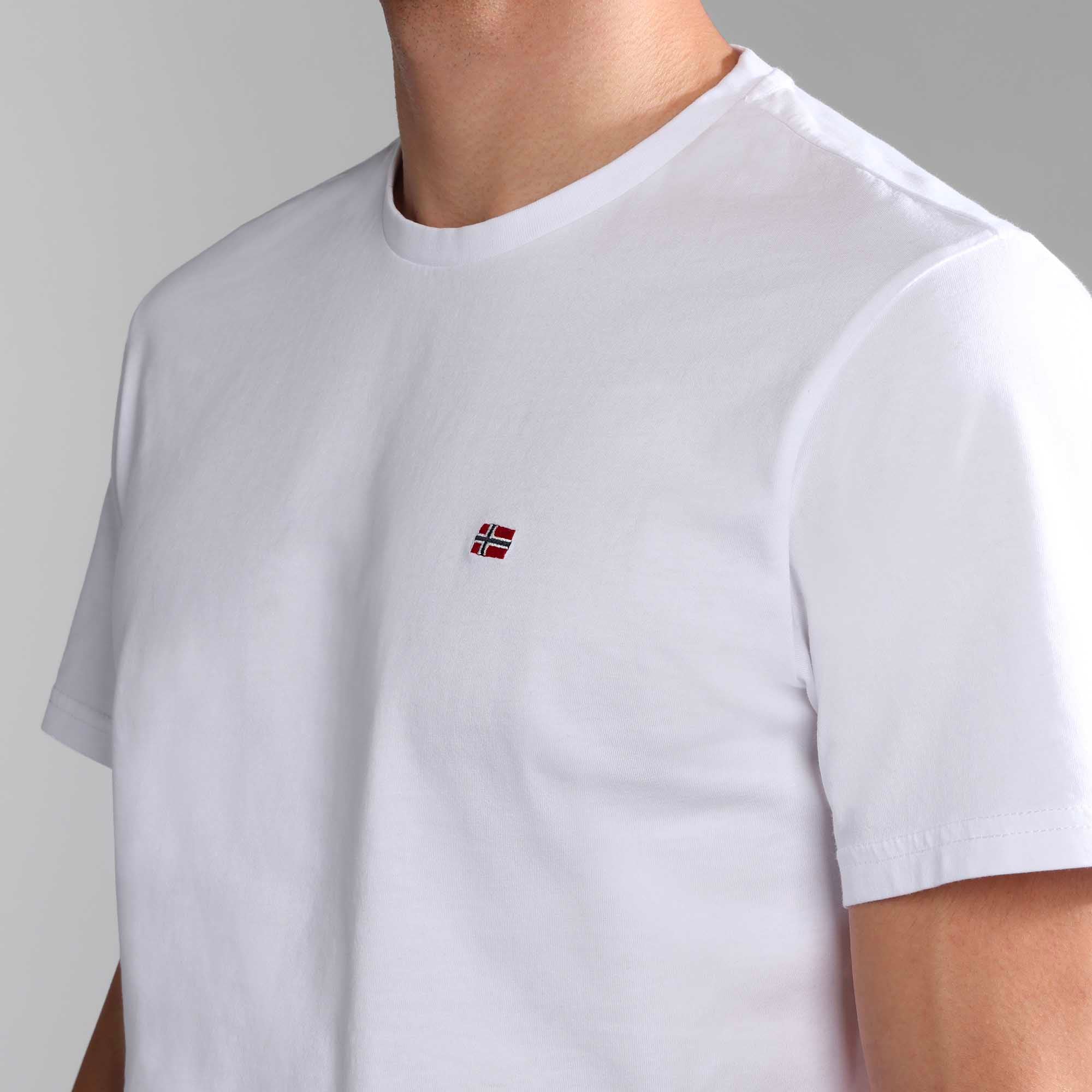 SALIS_SS_SUM_NP0A4H8D0021_BRIGHTWH_Image_4