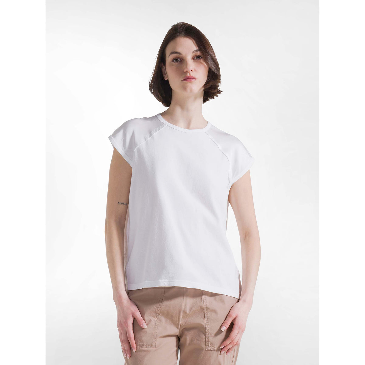 SATIN_SLEEVE_TOP_D42440_10001_Image_2