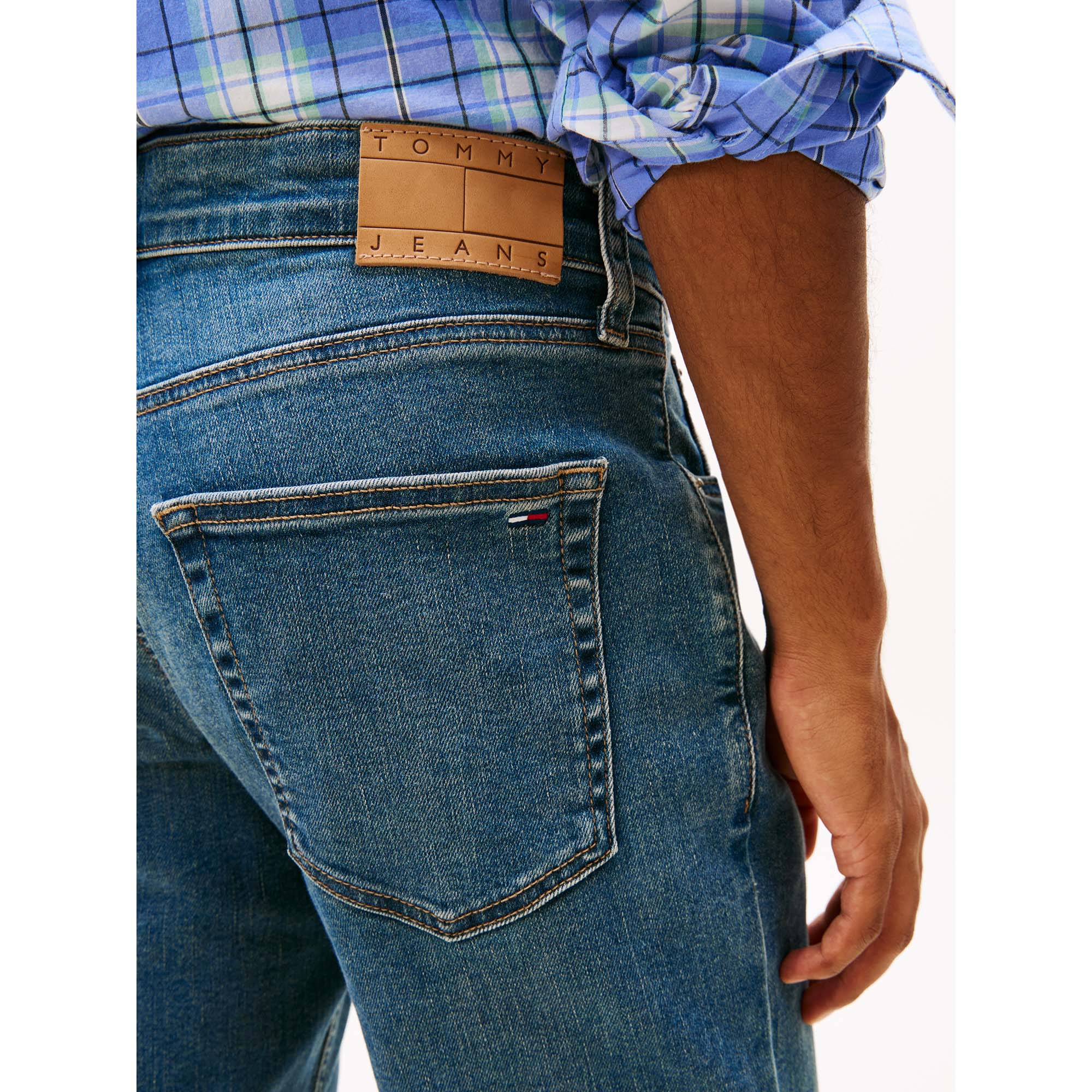 SCANTON_SLIM_EI1233_DM0DM22581_1A5_Image_4