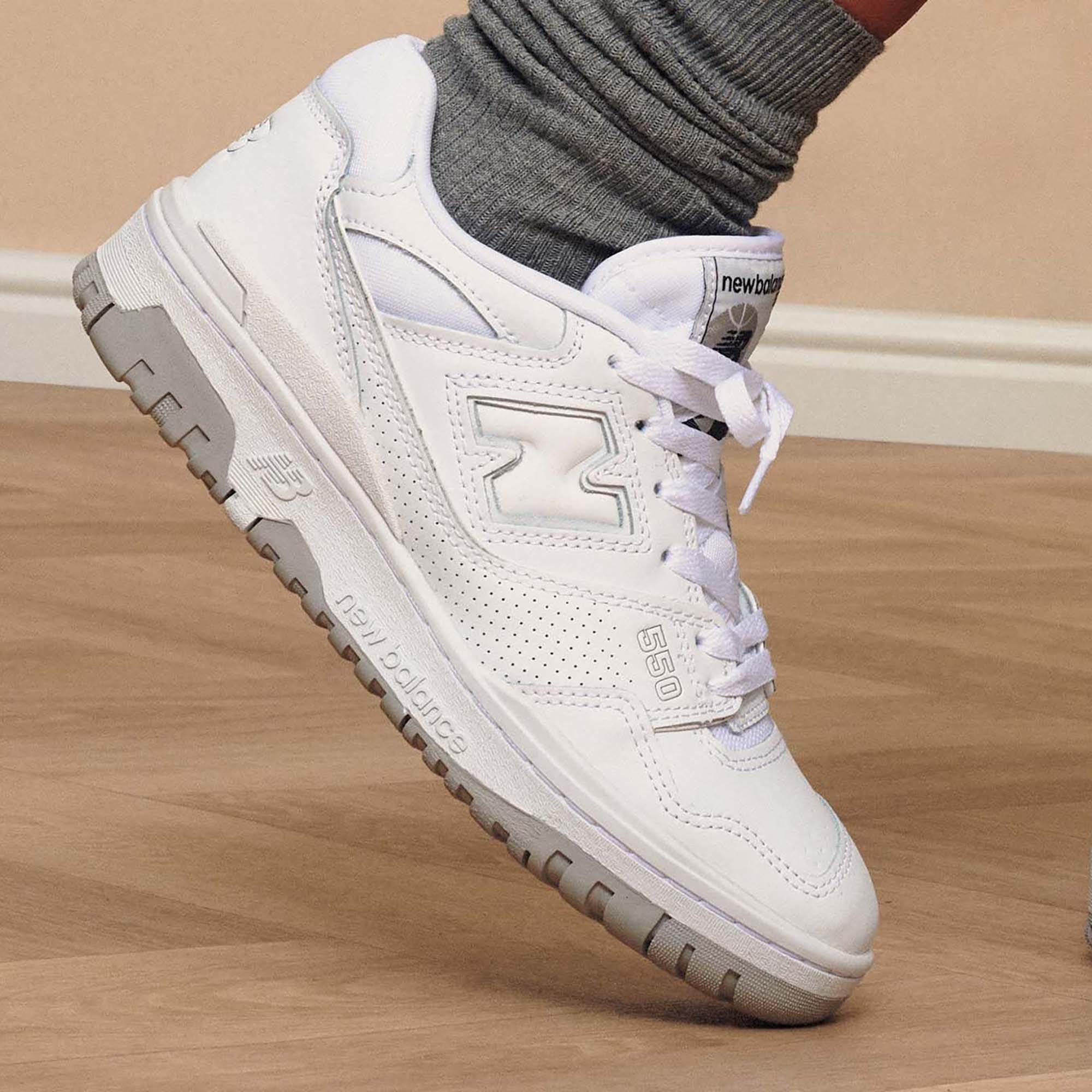 SCARPE_LIFESTYLE_UNISEX_-_LTZ_BB550PB1_WHITE_Image_4