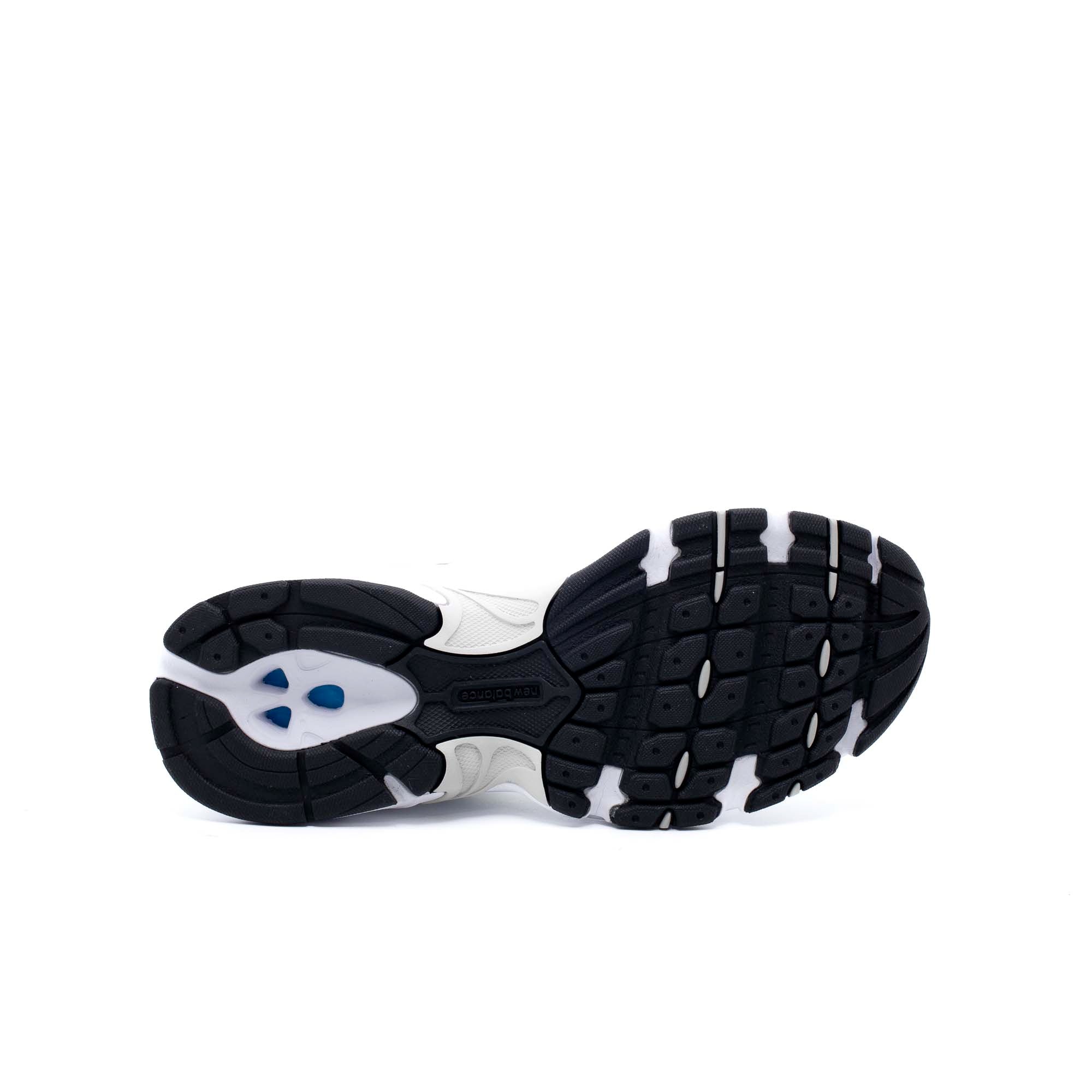 SCARPE_LIFESTYLE_UNISEX_-_VTZ_MR530EMA_WHITESIL_Image_5