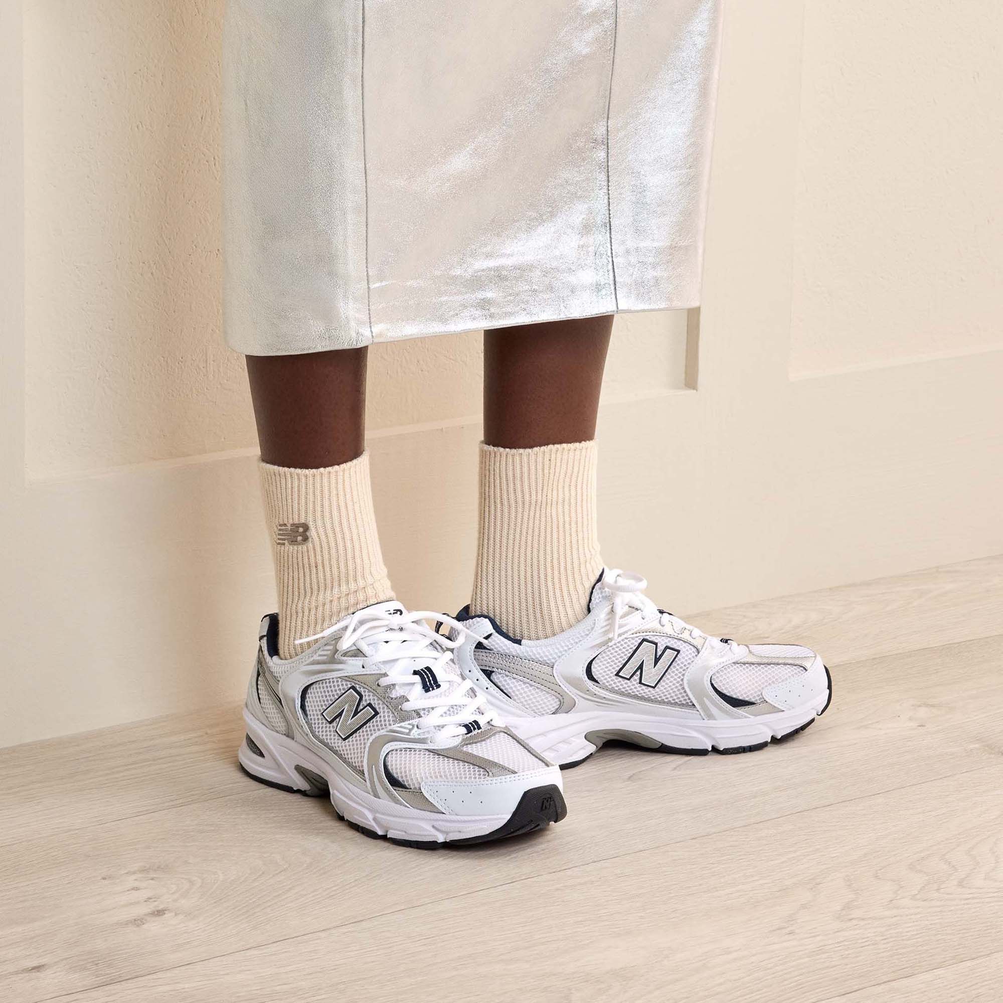 SCARPE_LIFESTYLE_UNISEX_-_VTZ_NBMR530SG_WHITEBLU_Image_6