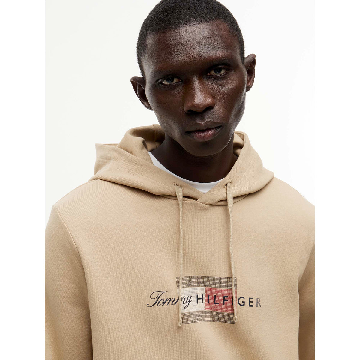 SCRIPT_FLAG_HOODIE_MW0MW43220_AEG_Image_5