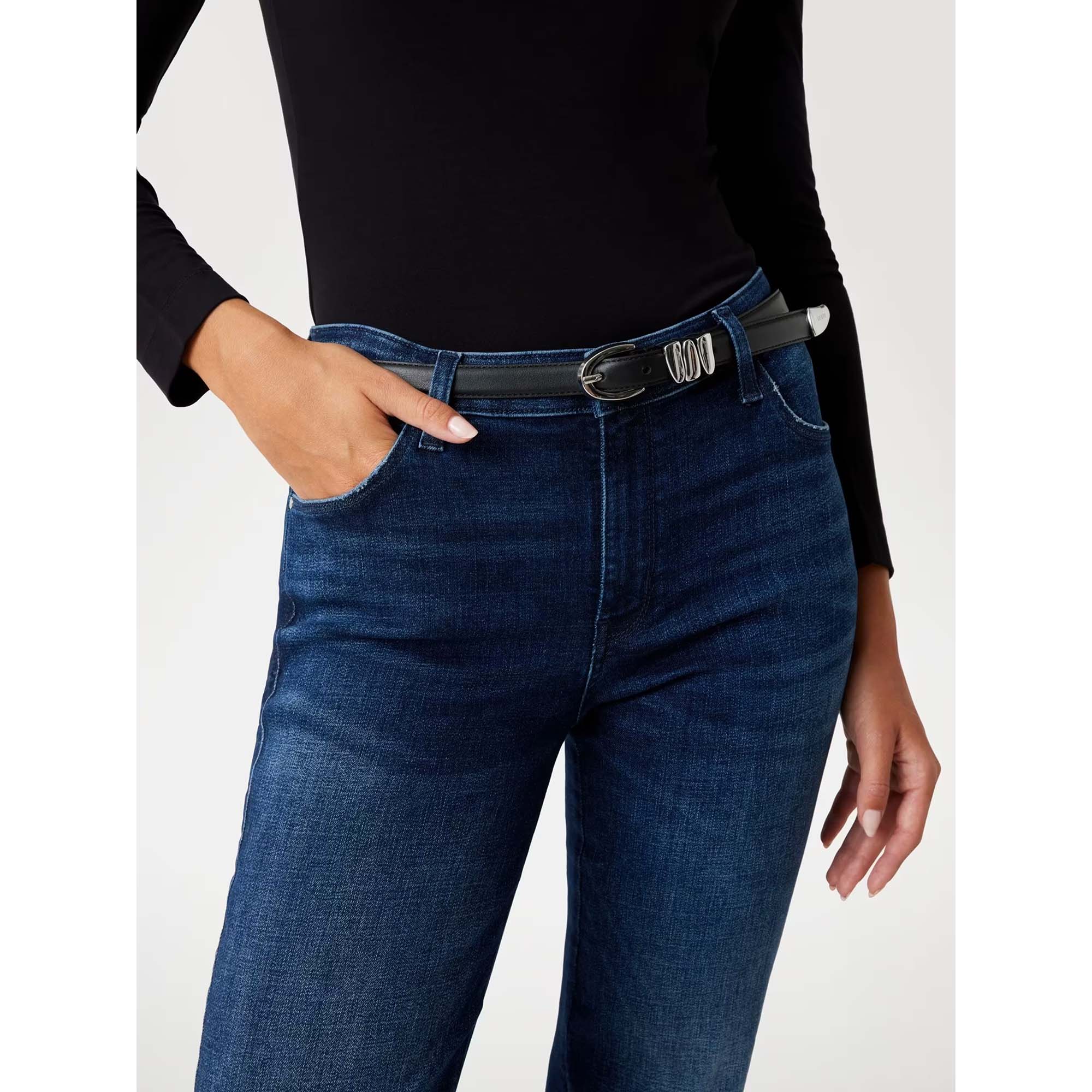 SEXY_STRAIGHT_W5BA15D0791_NOF4_Image_4