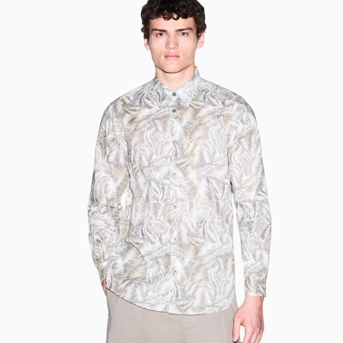 SHIRT_XM002290AF22716_F1146_Image_2