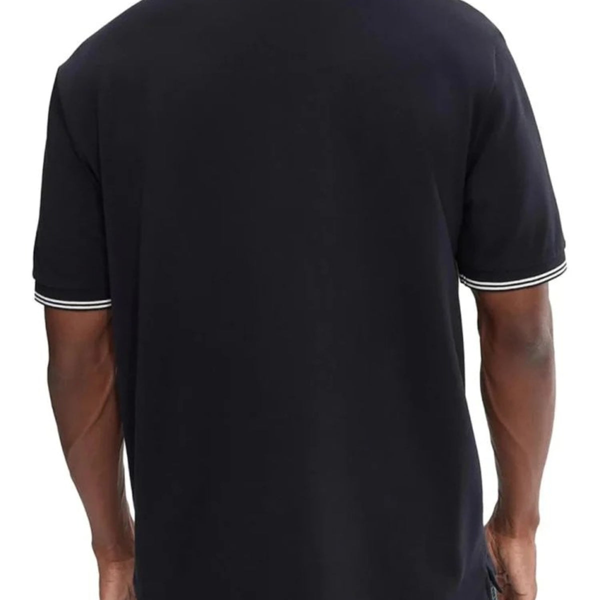 SHIRT_XM002898AF17321_UB101_Image_3