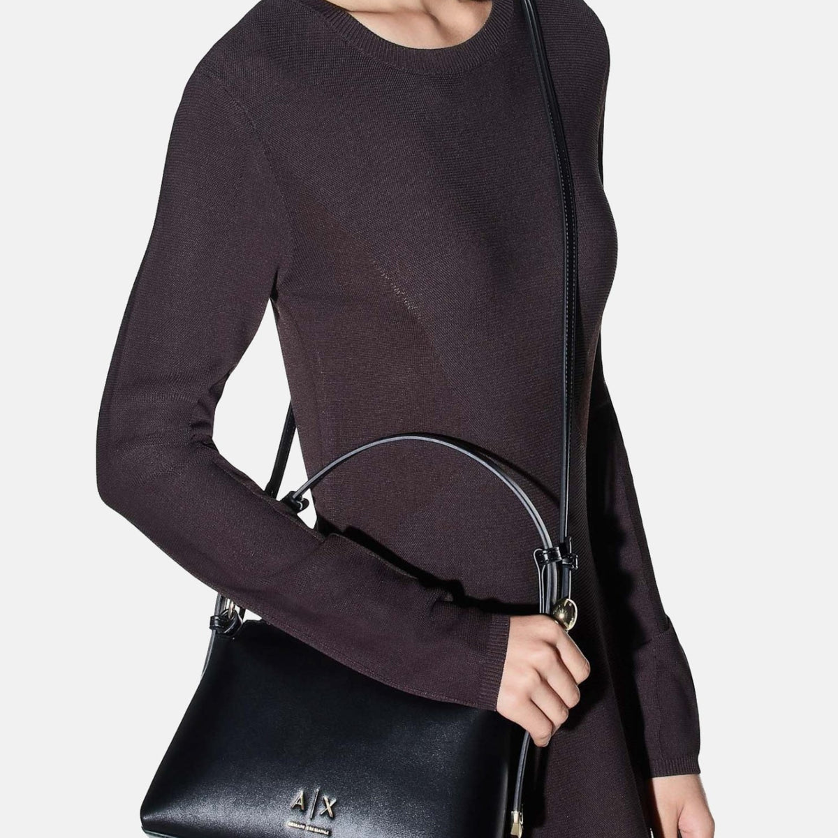 SHOULDER_BAG_XW002990AF26452_UC001_Image_2