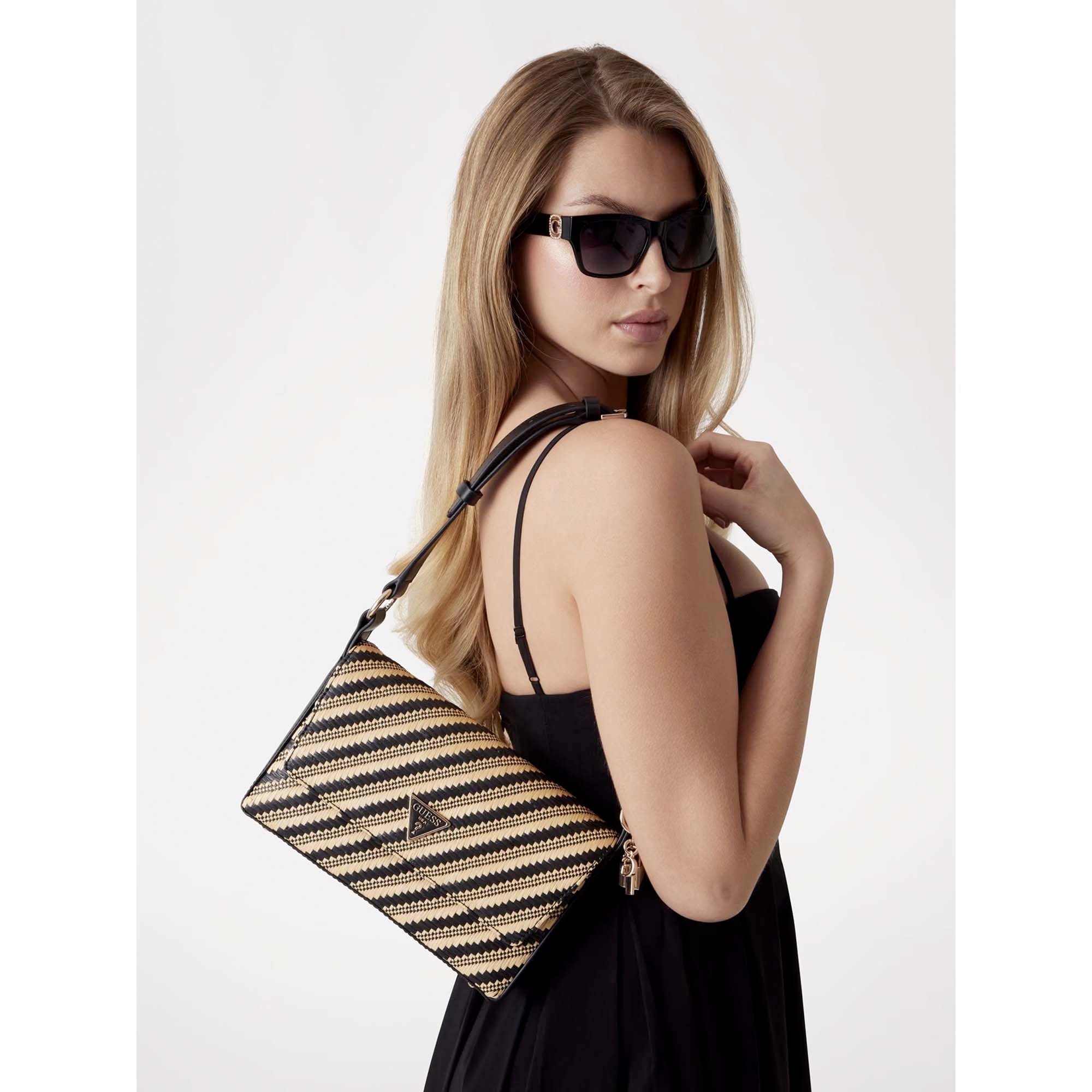 SIMONA_FLAP_SHOULDER_BAG_HWWG9210190_NTB_Image_5