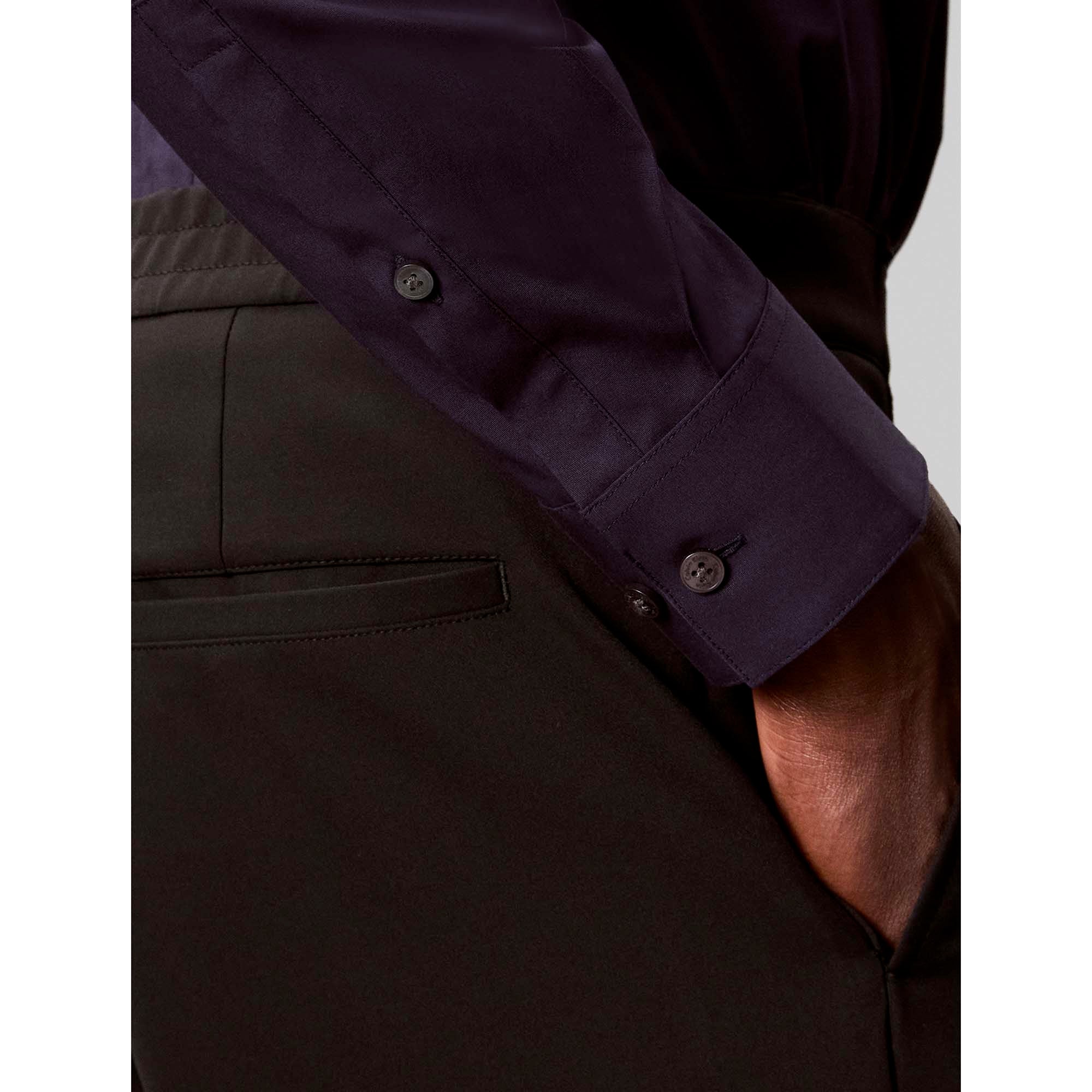 SLIM_ESNTL_POPLIN_NO_LV019EU000_XNW_Image_4