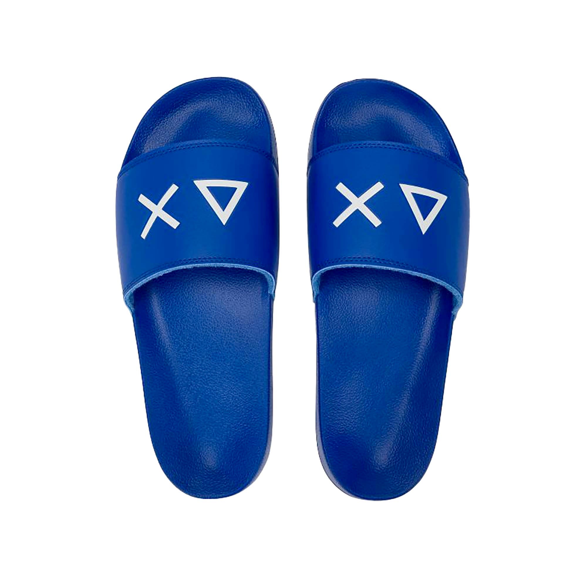 SLIPPERS_LOGO_X36110_58_Image_1