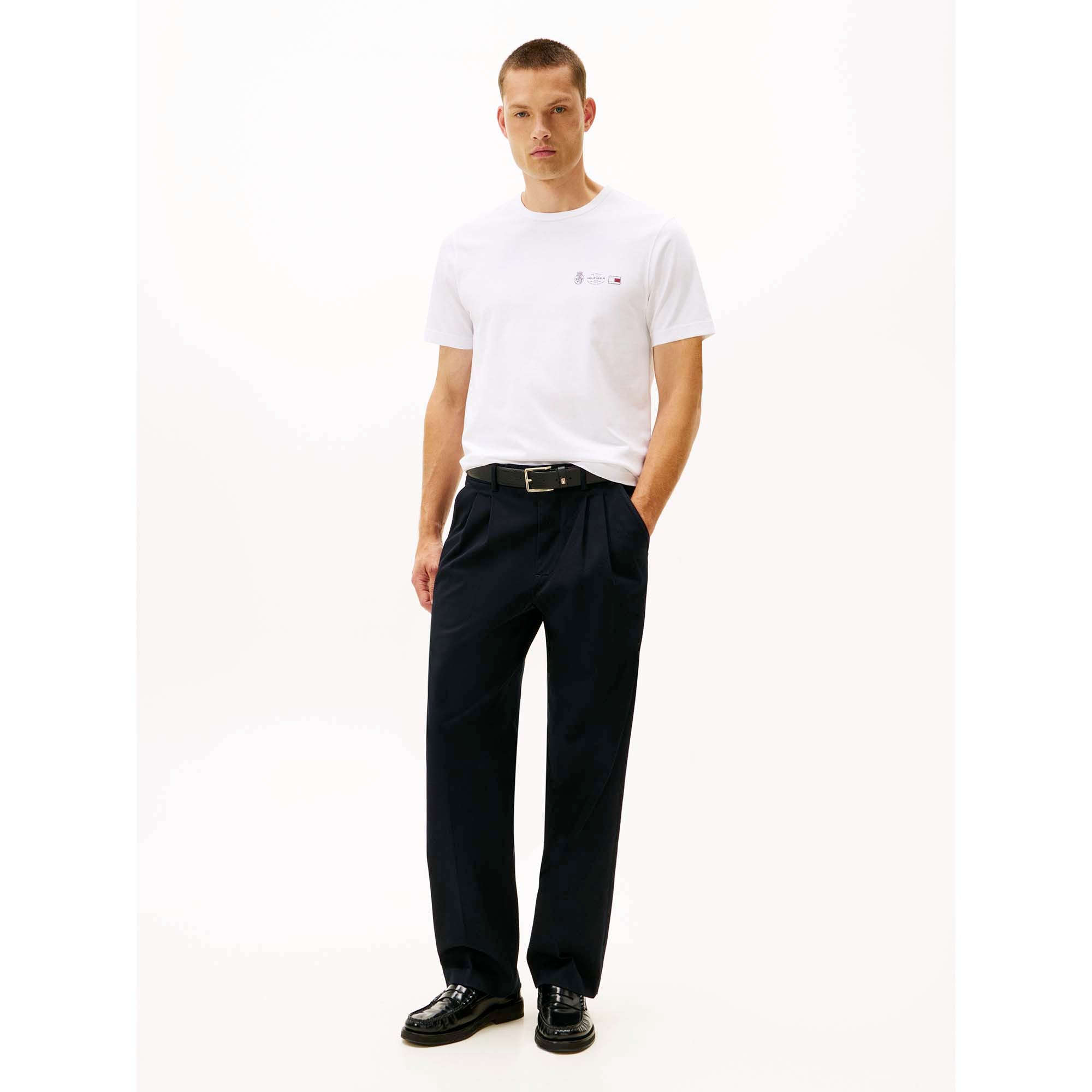 SMALL_CREST_OUTLINE_MW0MW40011_YBR_Image_5