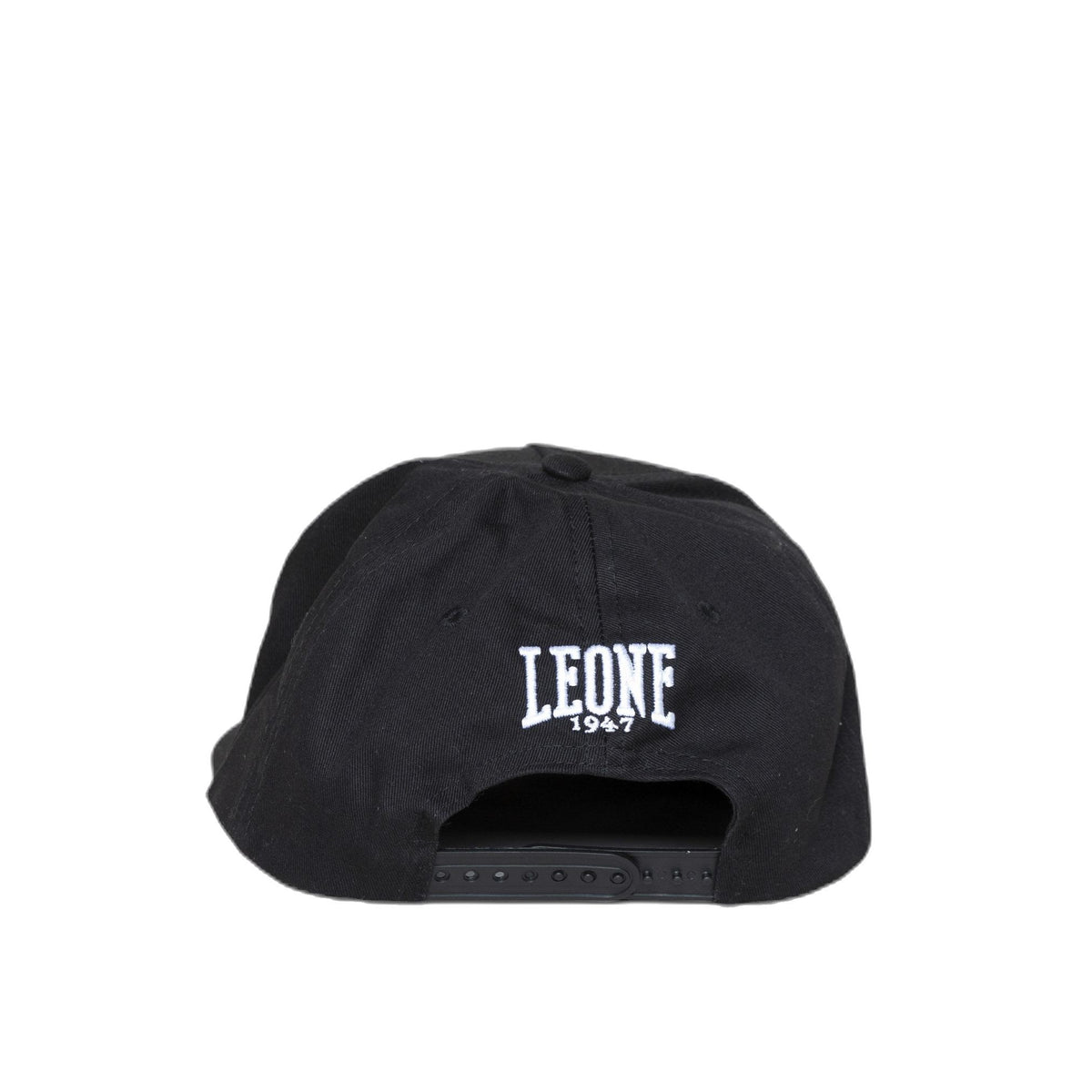 SNAPBACKS_LX2312_09_Image_2