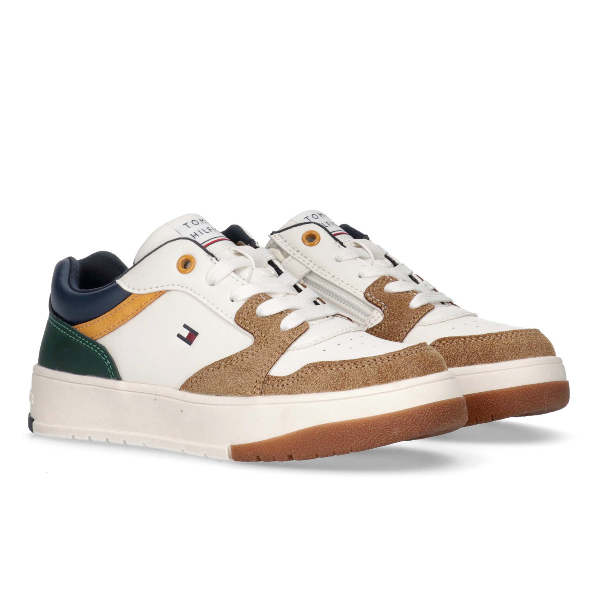 SNEAKER_BASSA_ALLACCIATA_T3X9336391269Y913_913_Image_2