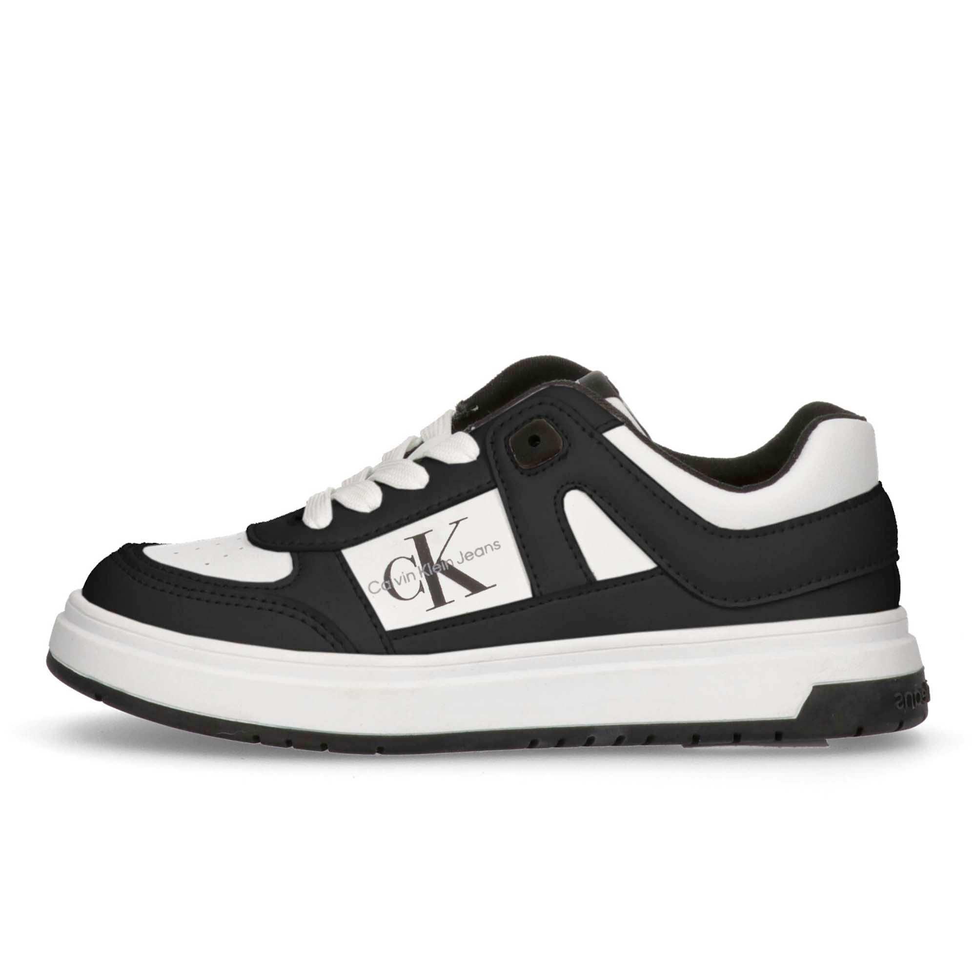 SNEAKER_BASSA_ALLACCIATA_V3X9810601355X001_001_Image_1