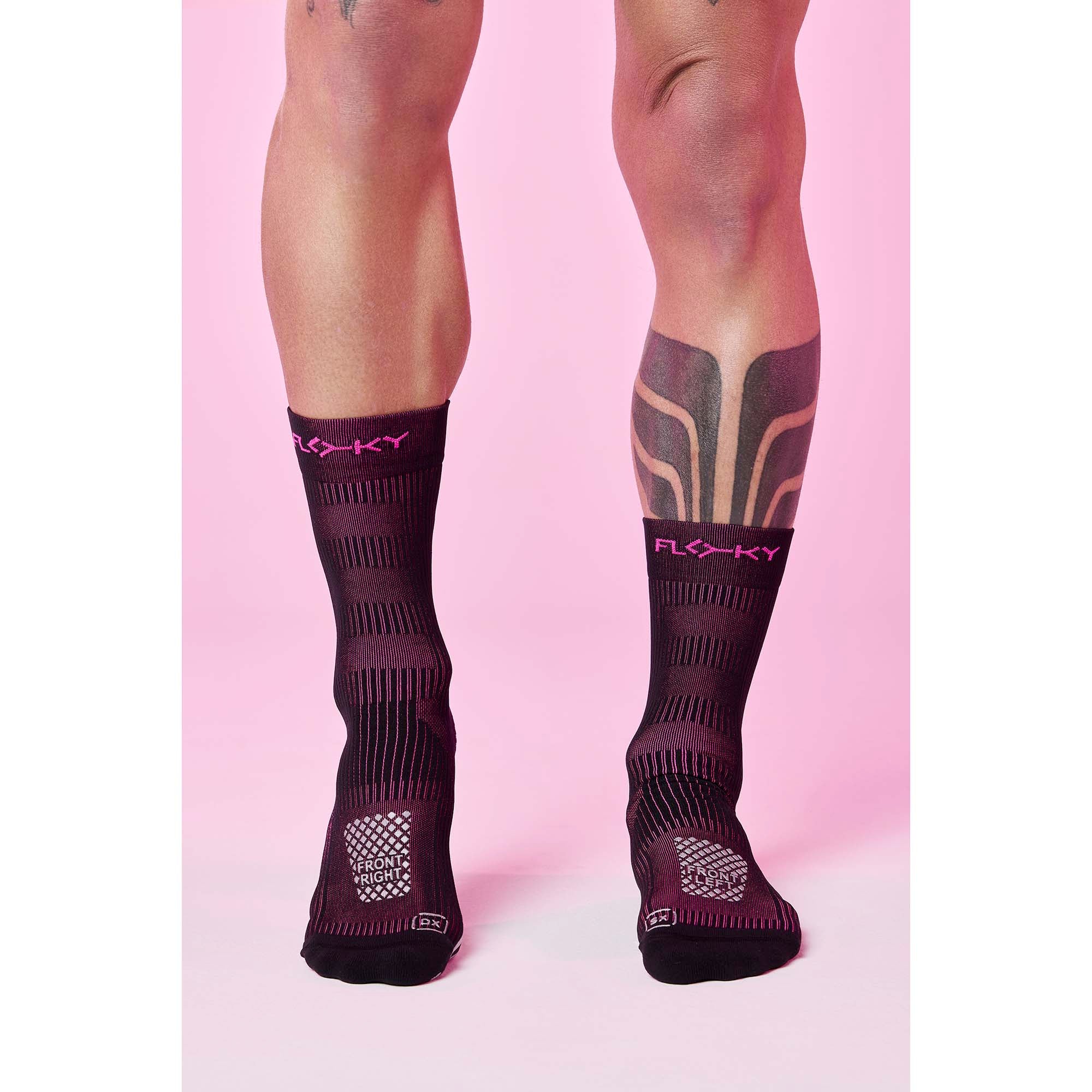 SOCKS_RUN_UP_MEDIUM_BEYOND_FLRM25BY_016_Image_2